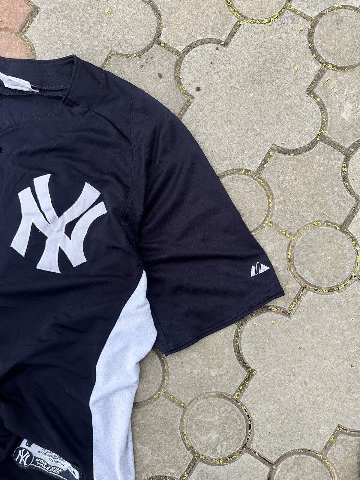 MLB Vintage New York Yankees Jersey MLB Embroidered Size US M / EU 48-50 / 2 - 5 Thumbnail