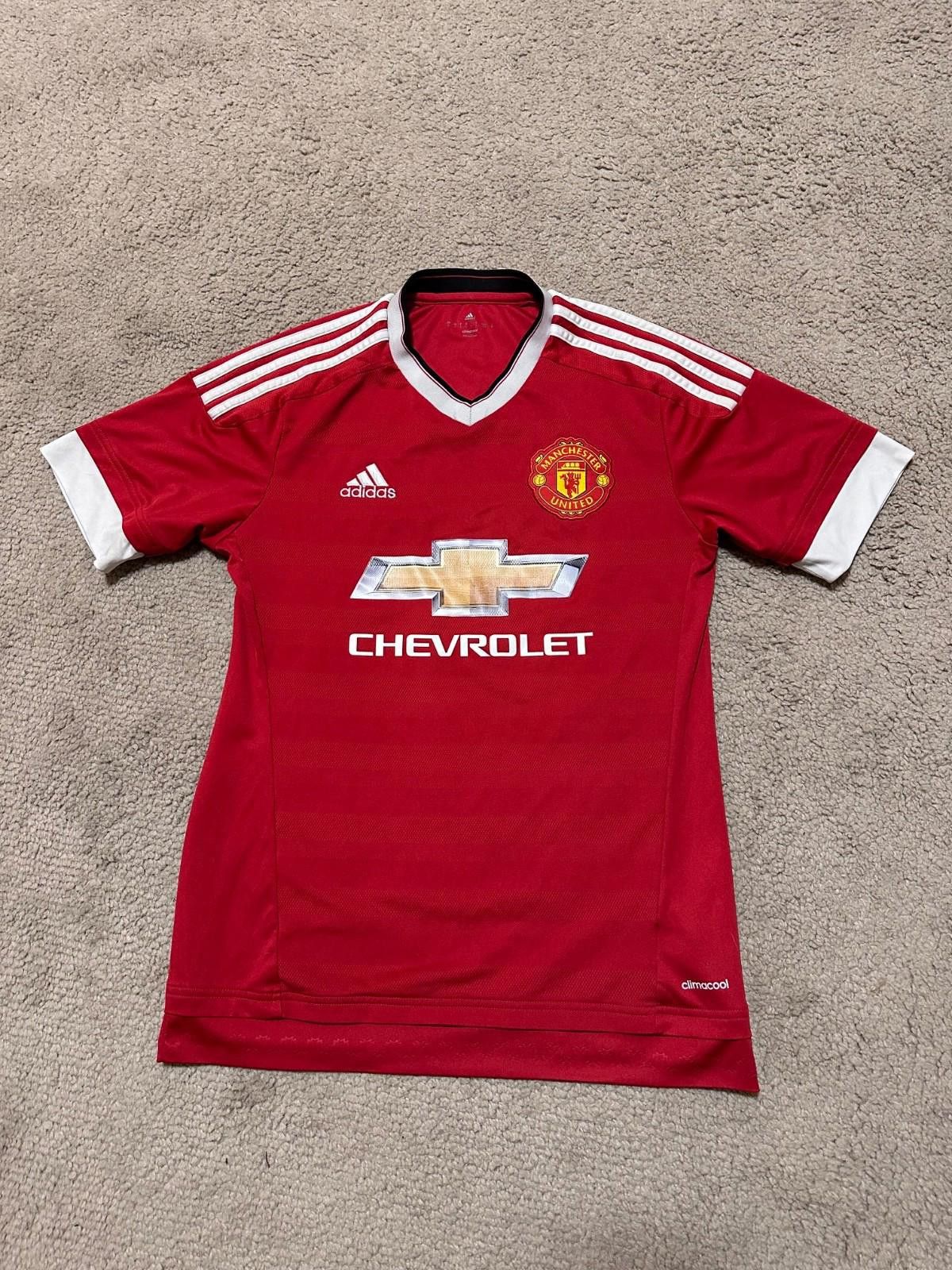 Adidas MANCHESTER UNITED 2015/2016 FOOTBALL SHIRT JERSEY HOME SIZ S Size US S / EU 44-46 / 1 - 1 Thumbnail