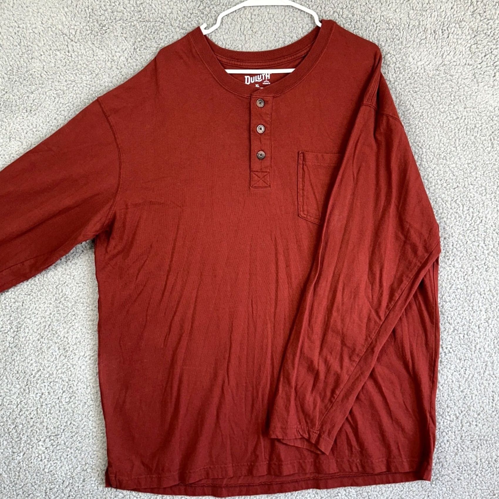 Duluth Trading Company Duluth Trading Co T-Shirt Henley Mens XL Red Work Relaxed Longtail Long Sleeve Size US XL / EU 56 / 4 - 2 Thumbnail