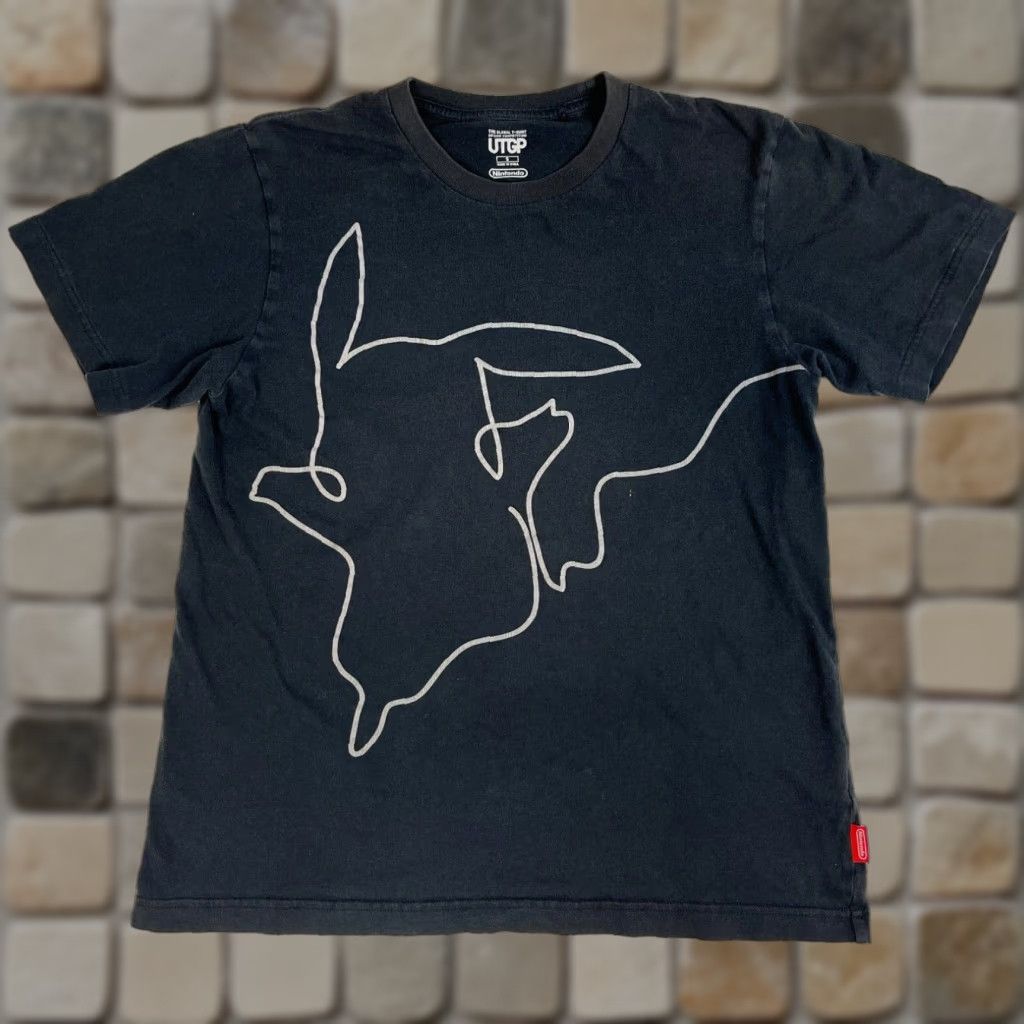 Uniqlo Uniqlo T-Shirt Nintendo Pokemon Pikachu UTGP Graphic Double-Sided Sz S Unisex Adults Black Cotton Crew Neck Short Sleeve Regular Size US S / EU 44-46 / 1 - 1 Thumbnail
