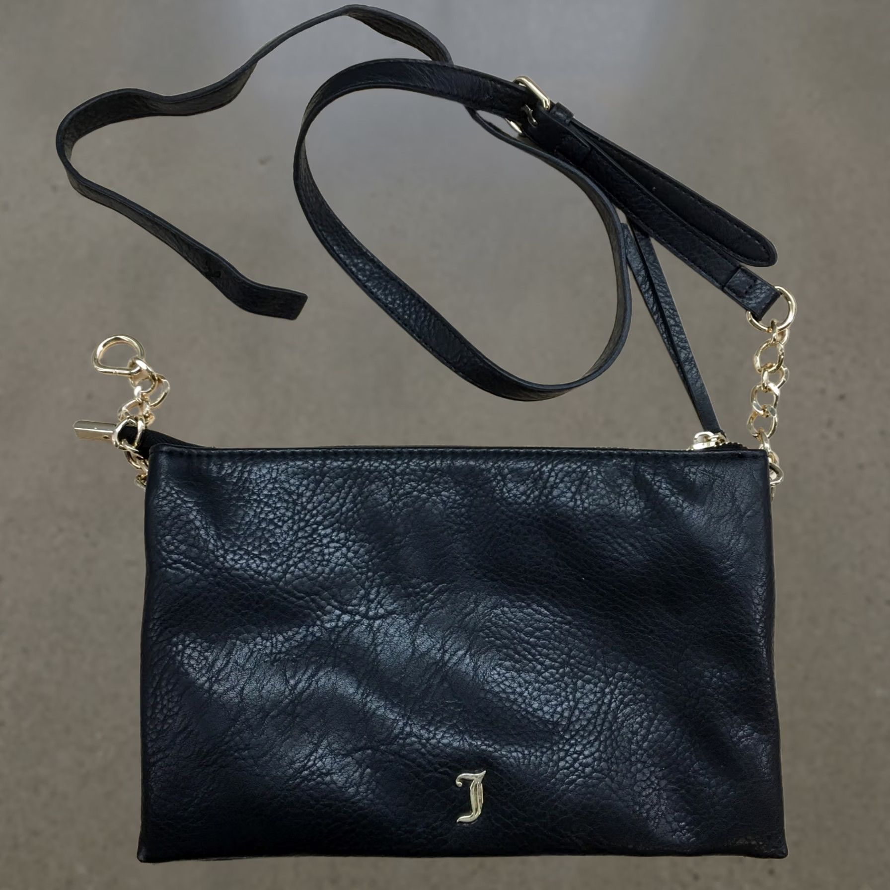 Juicy Couture Juicy Couture Black Crossbody Bag Adjustable Strap Faux Leather Casual Women Small Crossbody Bag Wristlet Size ONE SIZE - 1 Thumbnail