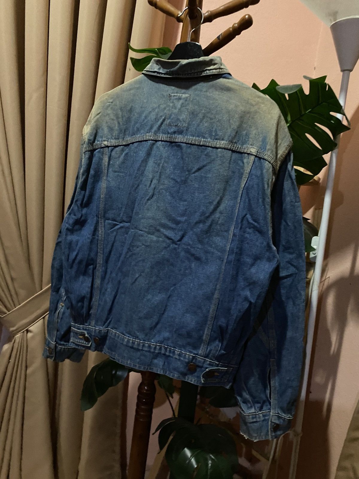 Vintage Vintage Valentino Garavani Jeans Denim Jacket Made in Italy Size US M / EU 48-50 / 2 - 11 Thumbnail