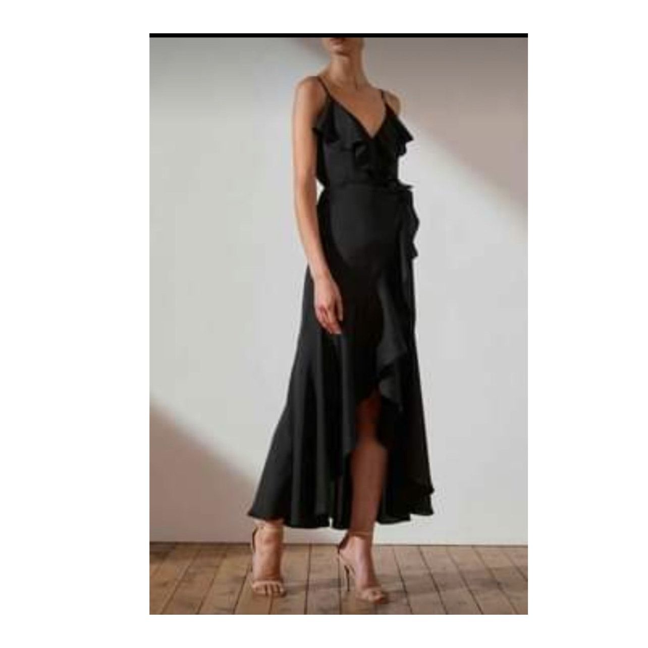 Shona Joy Shona Joy Black Luxe Bias Frill Wrap MIDI Dress sz 4 Size S / US 4 / IT 40 - 1 Thumbnail