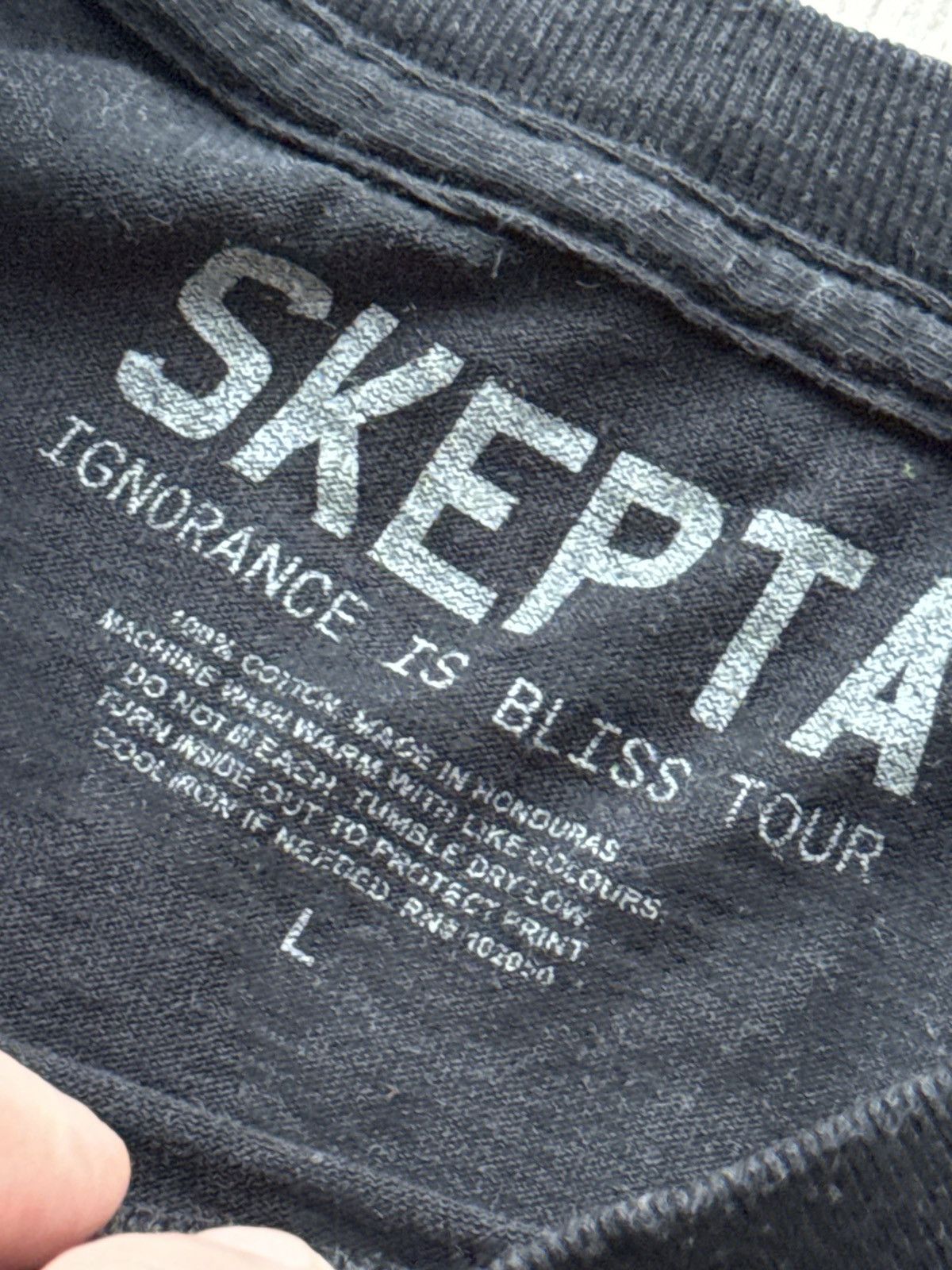 Band Tees Skepta Ignorance Is Bliss Europe Tour T-Shirt Size US L / EU 52-54 / 3 - 5 Thumbnail