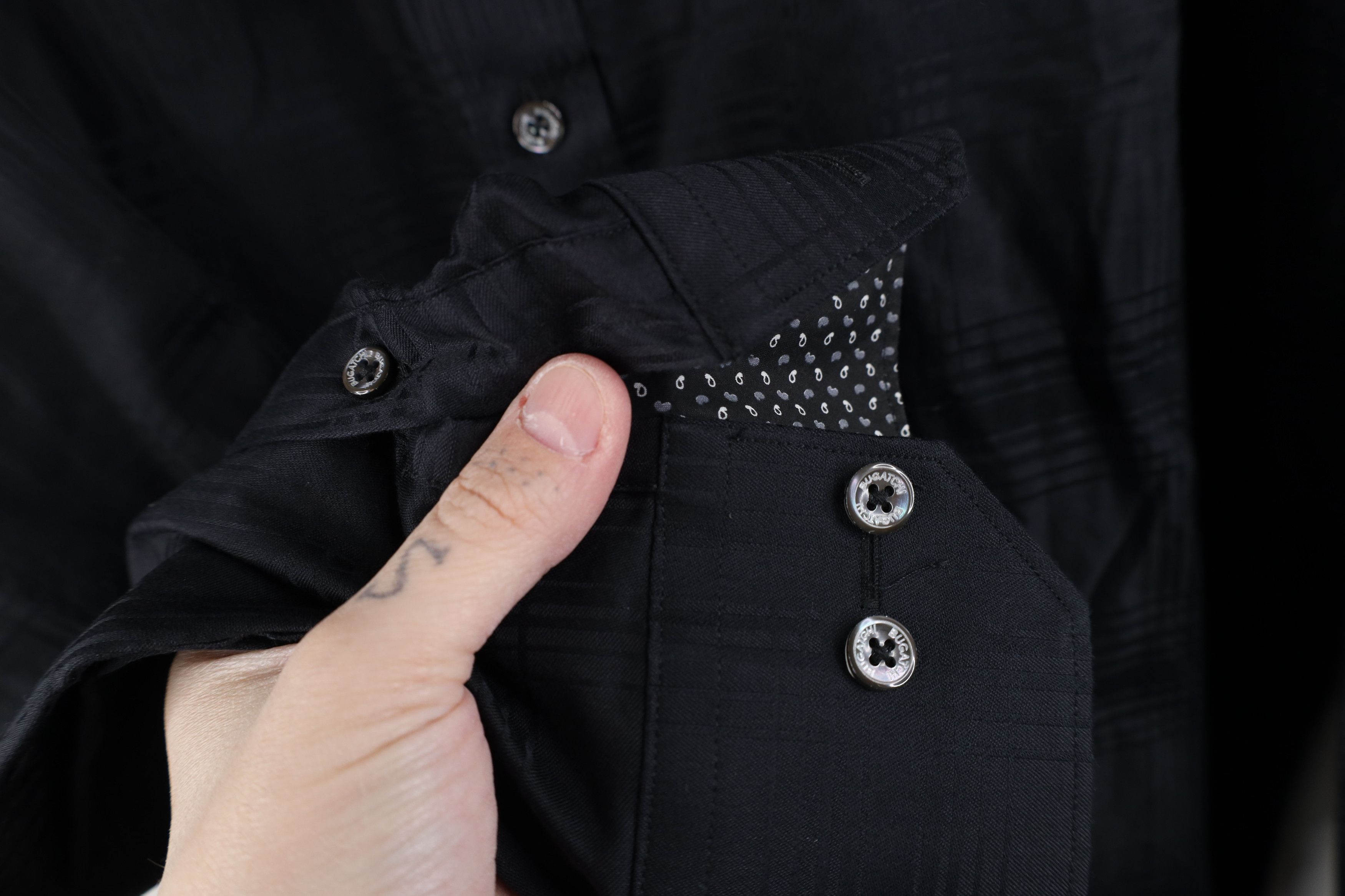 Vintage New Bugatchi Uomo Satin Plaid Collared Button Shirt Black Size US L / EU 52-54 / 3 - 7 Thumbnail
