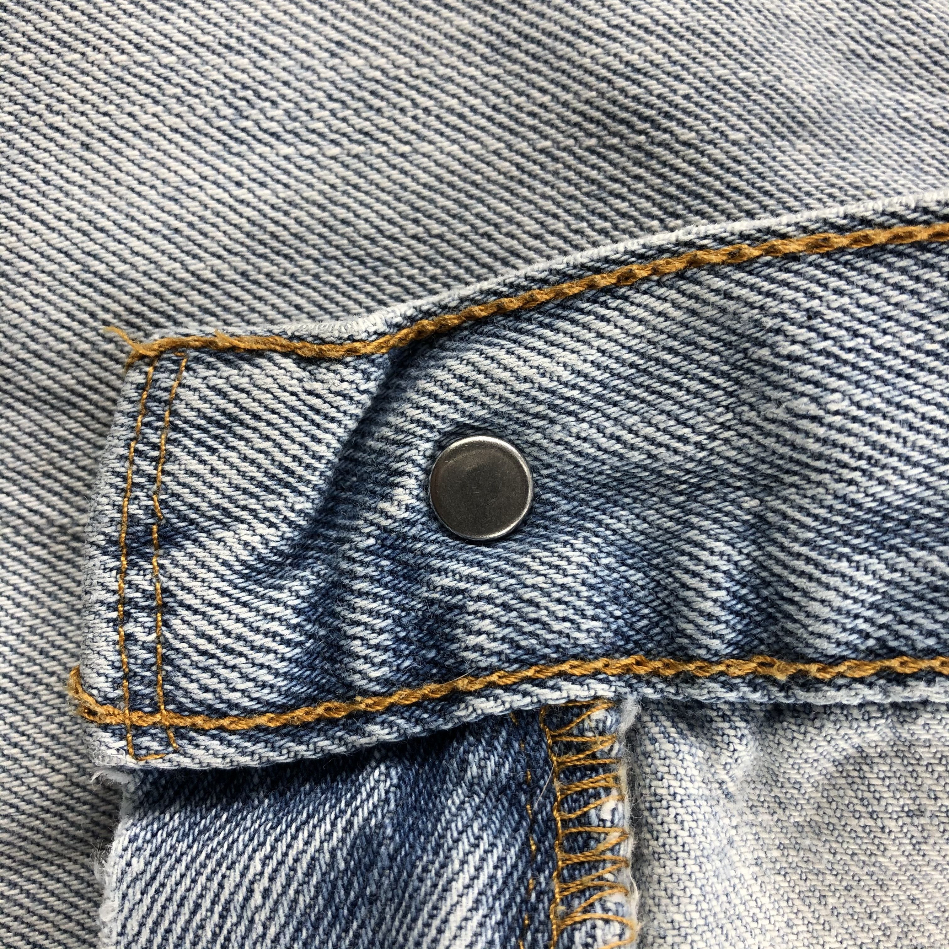 Levi's × Vintage Vintage Light Wash Levis 550 Jeans-JM1185 Size US 39 - 12 Thumbnail