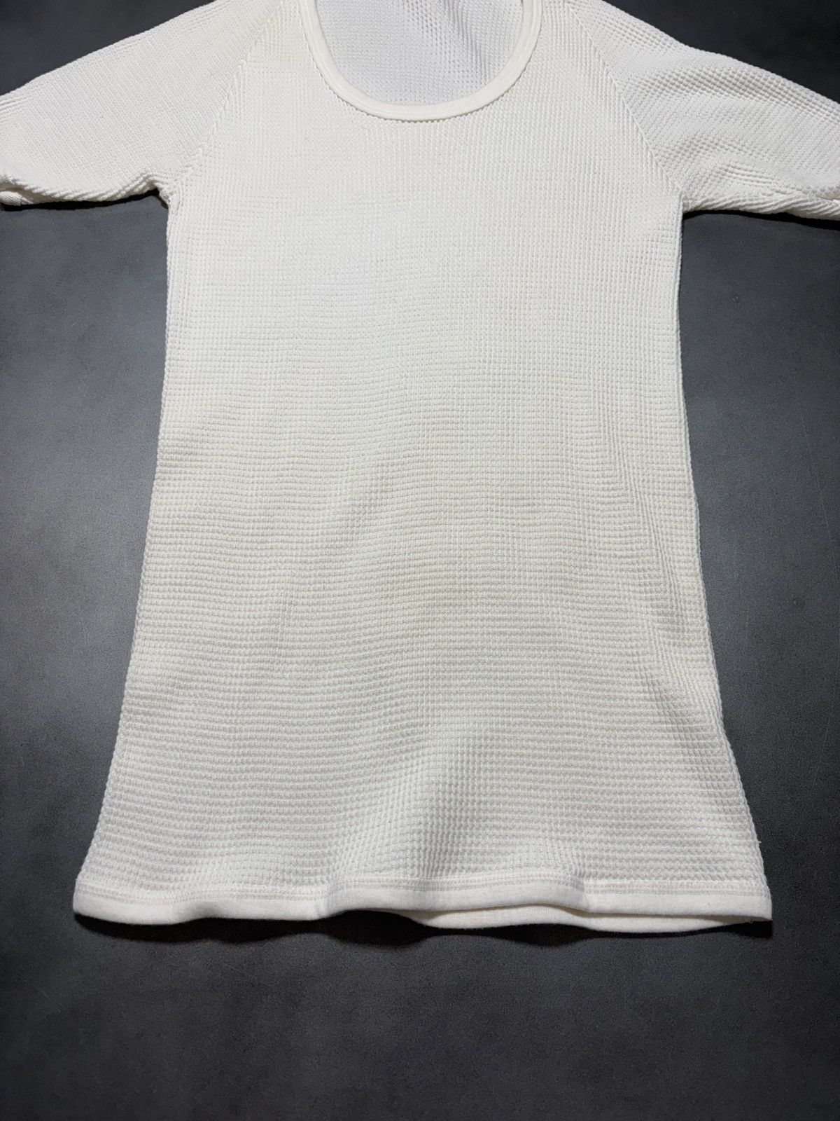 Vintage Vintage Thermal Undershirt Raglan Waffle Knit Blank Tee 80s Size US S / EU 44-46 / 1 - 6 Thumbnail