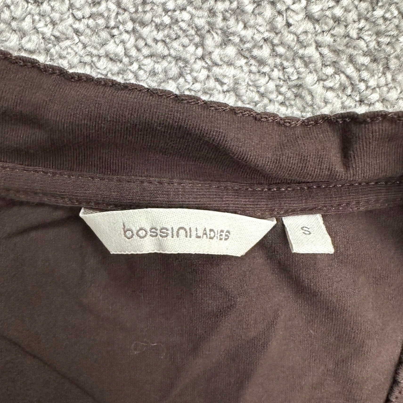 Vintage Bossini Shirt Ladies S Brown Lace Knit V-Neck Long Sleeve Casual Everyday Regular Womens Brown Lace Knit Top Size S / US 4 / IT 40 - 4 Thumbnail