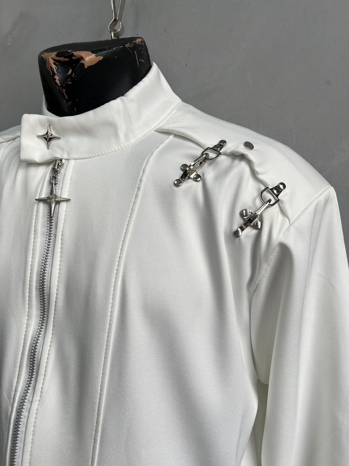 Japanese Brand Junya watanabe style white tactical jacket y2k Size US M / EU 48-50 / 2 - 3 Thumbnail
