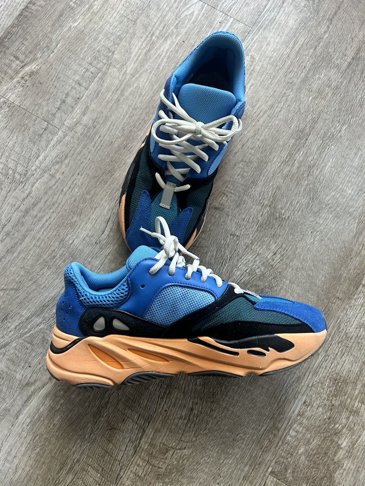 Yeezy Yeezy Boost 700 adidas ‘Bright Blue’ Size US 9.5 / EU 42-43 - 3 Thumbnail