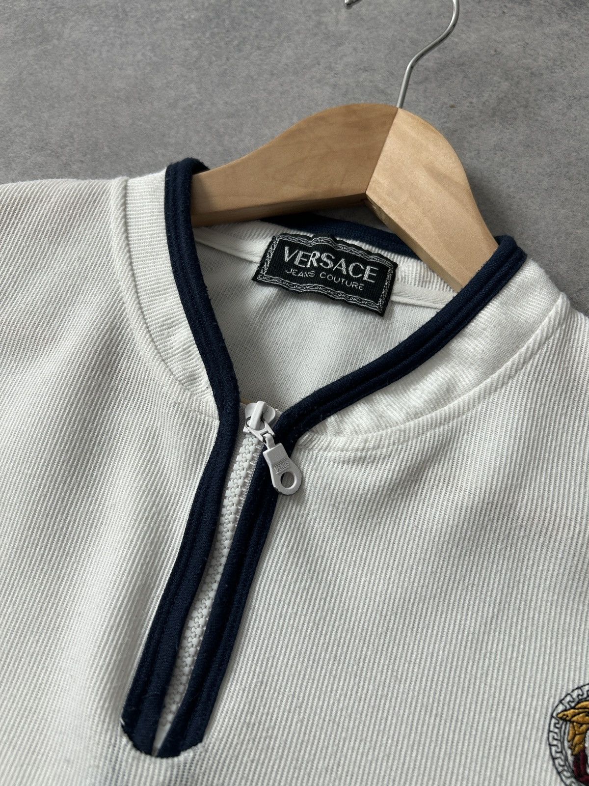 Versace Vintage Versace Jeans Couture 1/4 zip sweatshirt shirts mens Size US L / EU 52-54 / 3 - 3 Thumbnail
