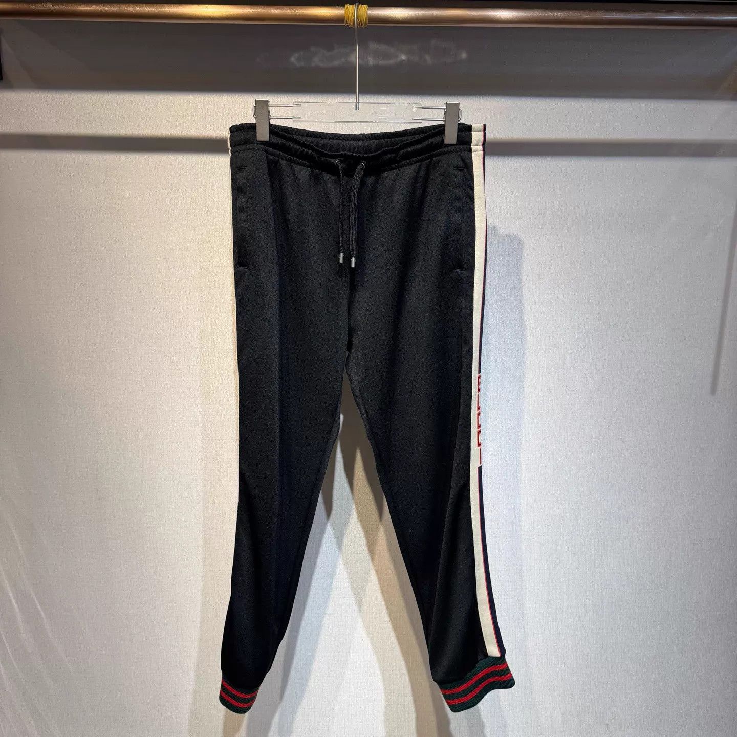 Gucci Gucci side webbing track shorts M new Size US 32 / EU 48 - 1 Thumbnail