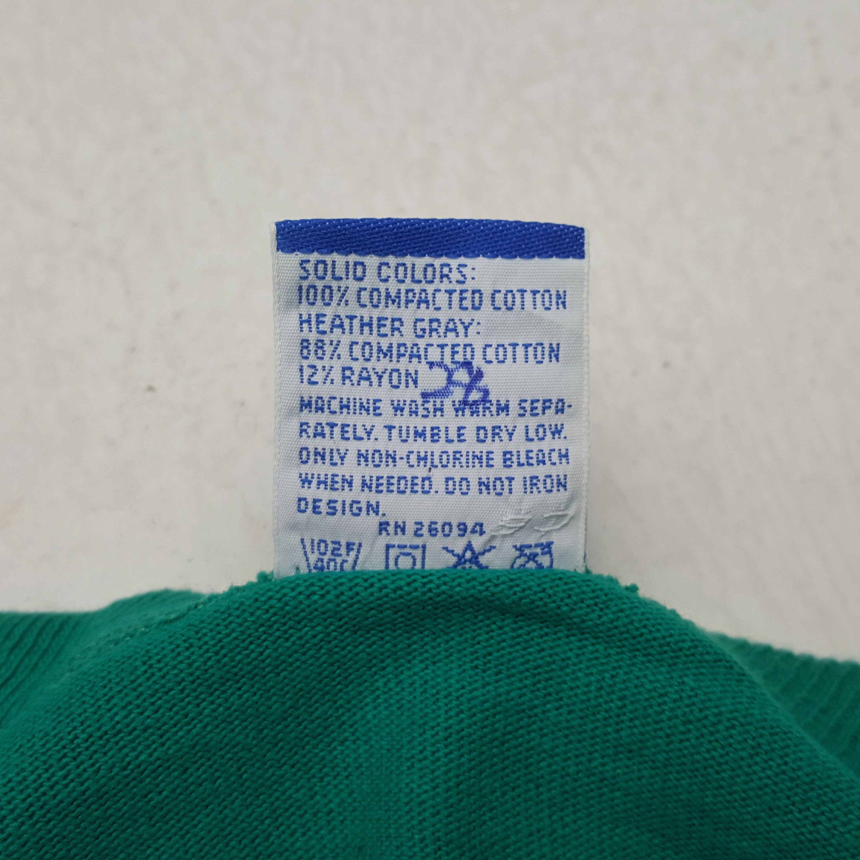 Champion Champion Streetwear Style Tshirt RR10 Size US L / EU 52-54 / 3 - 5 Thumbnail