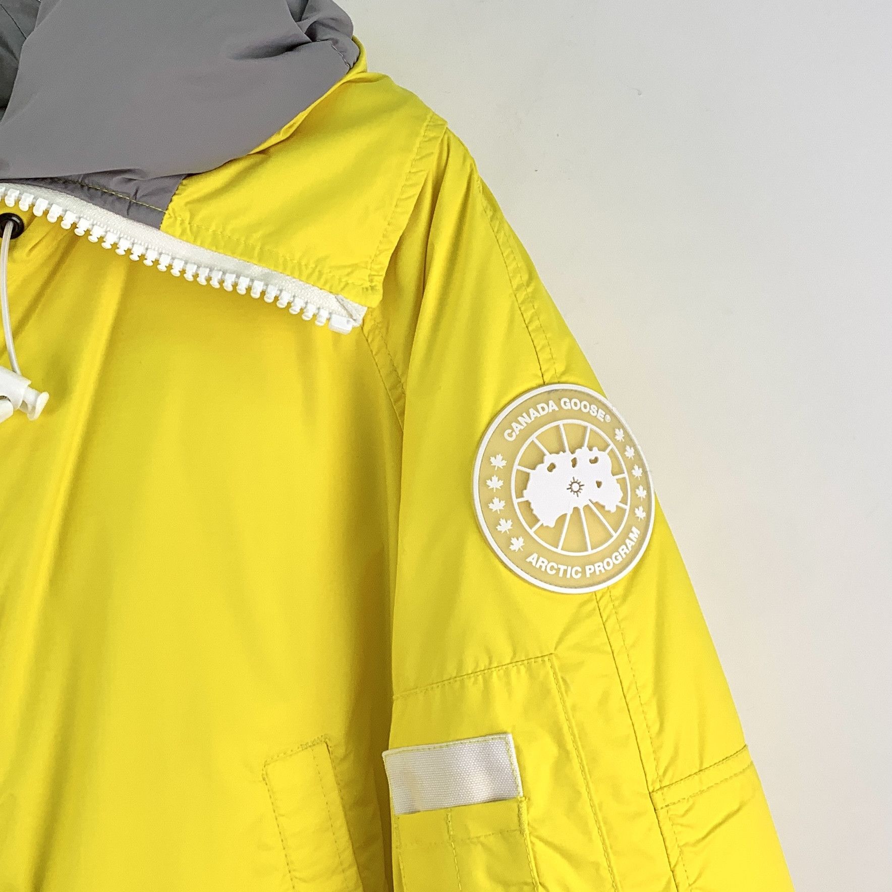 Canada Goose Canada Goose Chilliwack Jacket Yellow (XS) Size US XS / EU 42 / 0 - 3 Thumbnail