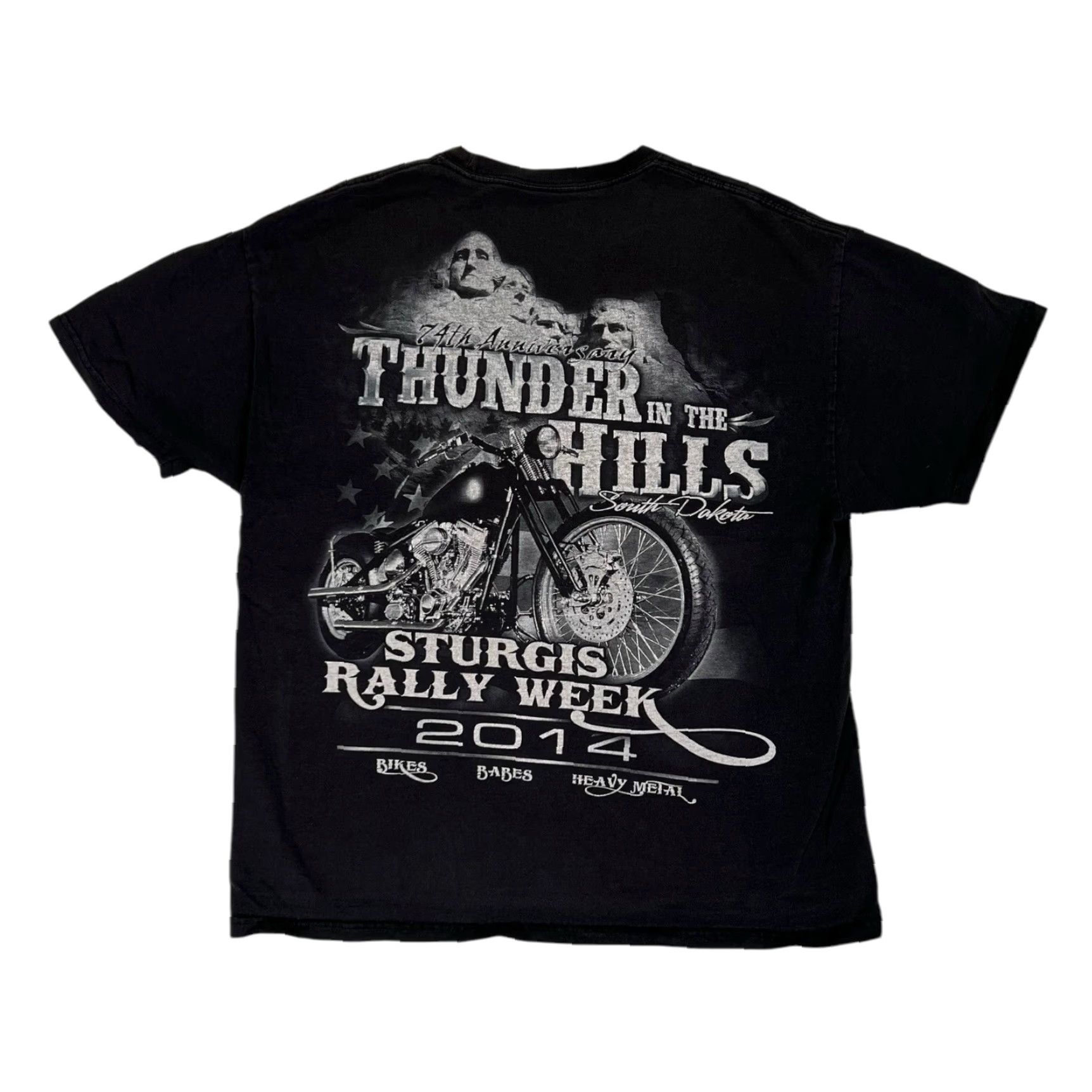 Gildan VINTAGE 2014 Sturgis T-Shirt Mens Size Large “Thunder In The Hills” Y2K Graphic Skeleton Biker 90s Shirt Size US L / EU 52-54 / 3 - 2 Thumbnail