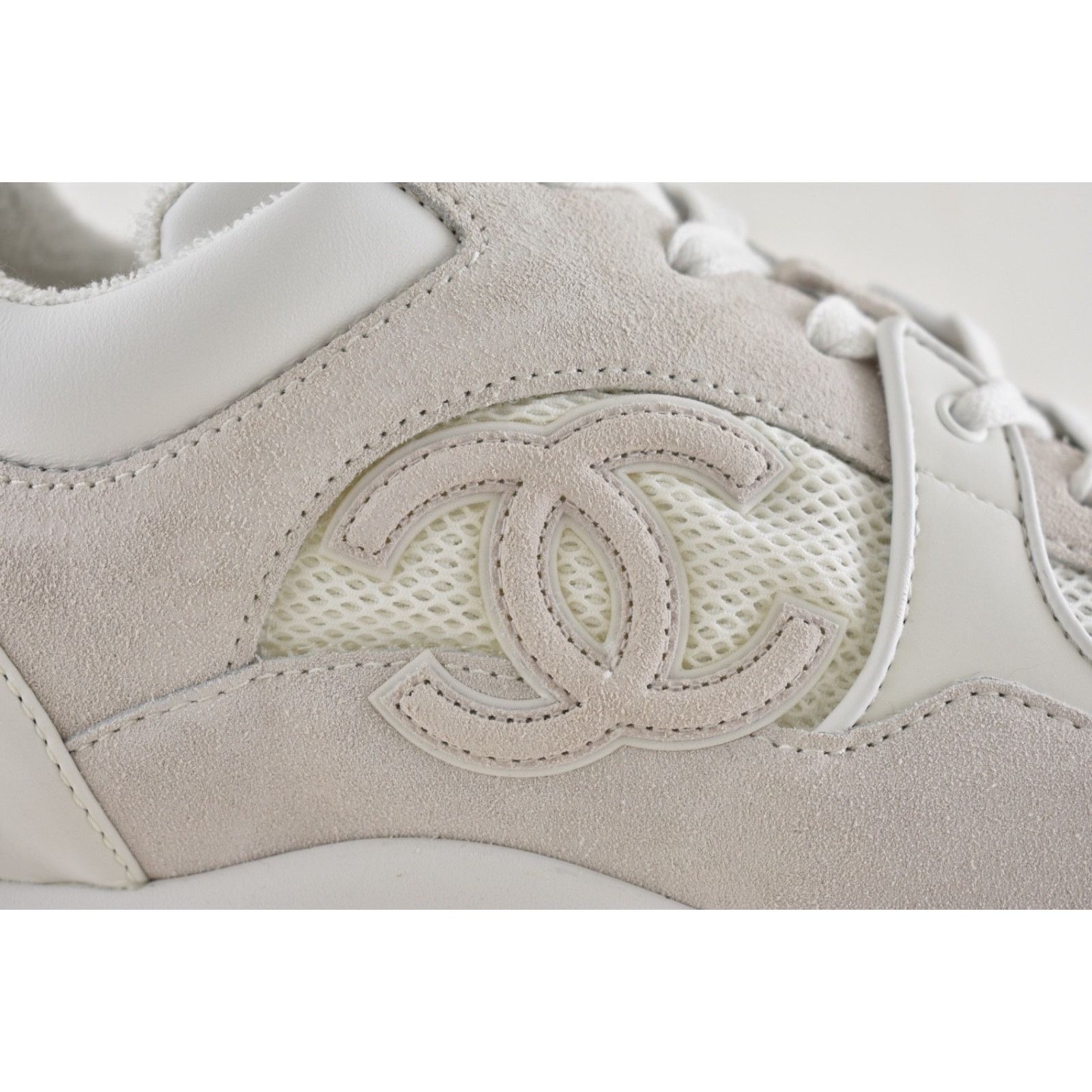 Chanel Chanel 20P Mens Triple White Mesh CC Logo Trainer Sneaker 11 Size US 11 / EU 44 - 3 Thumbnail