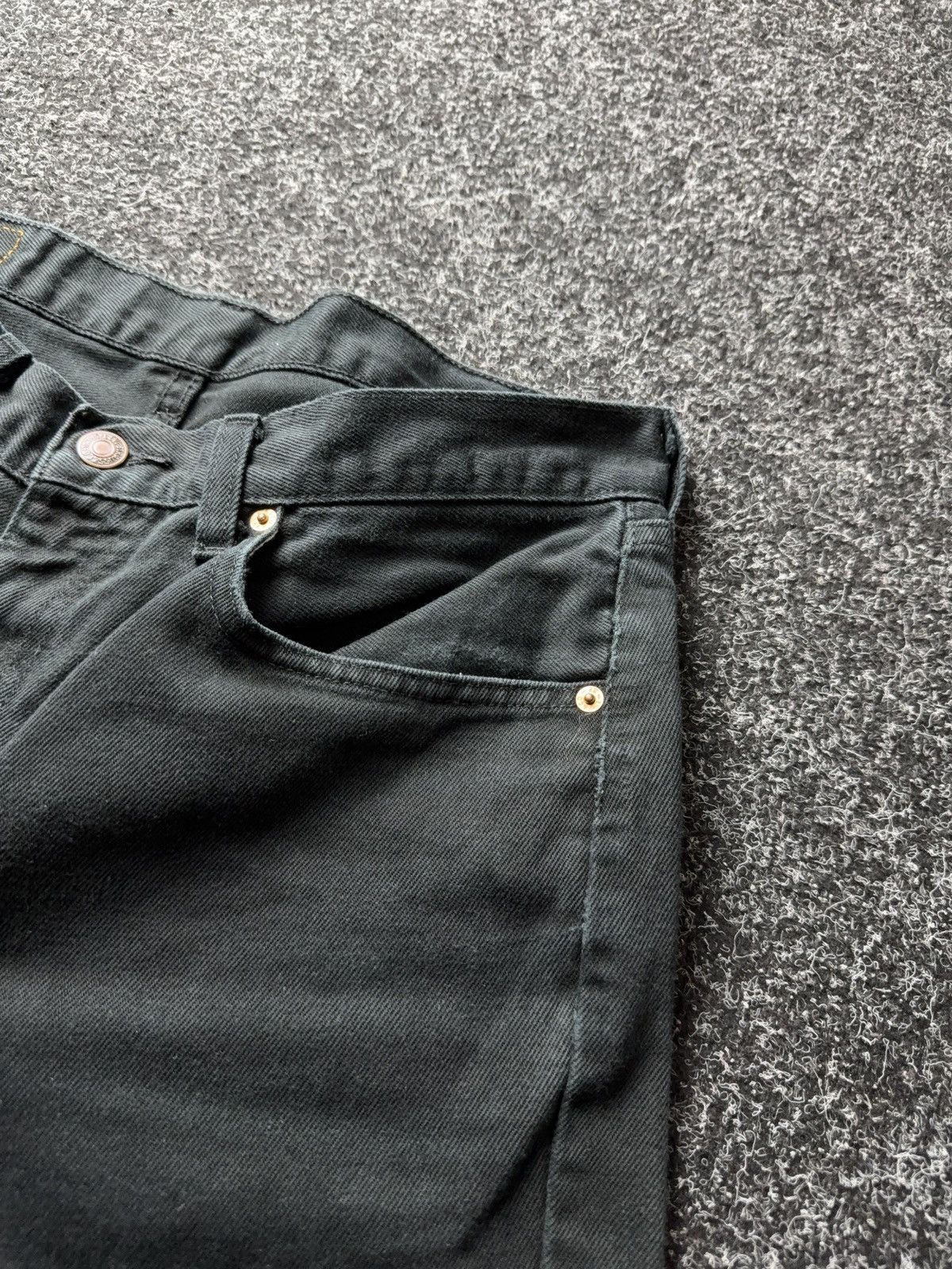 Levi's Vintage Clothing 90s Levis 751 USA Black Faded Distressed Denim Jeans Vintage Size US 33 - 9 Thumbnail