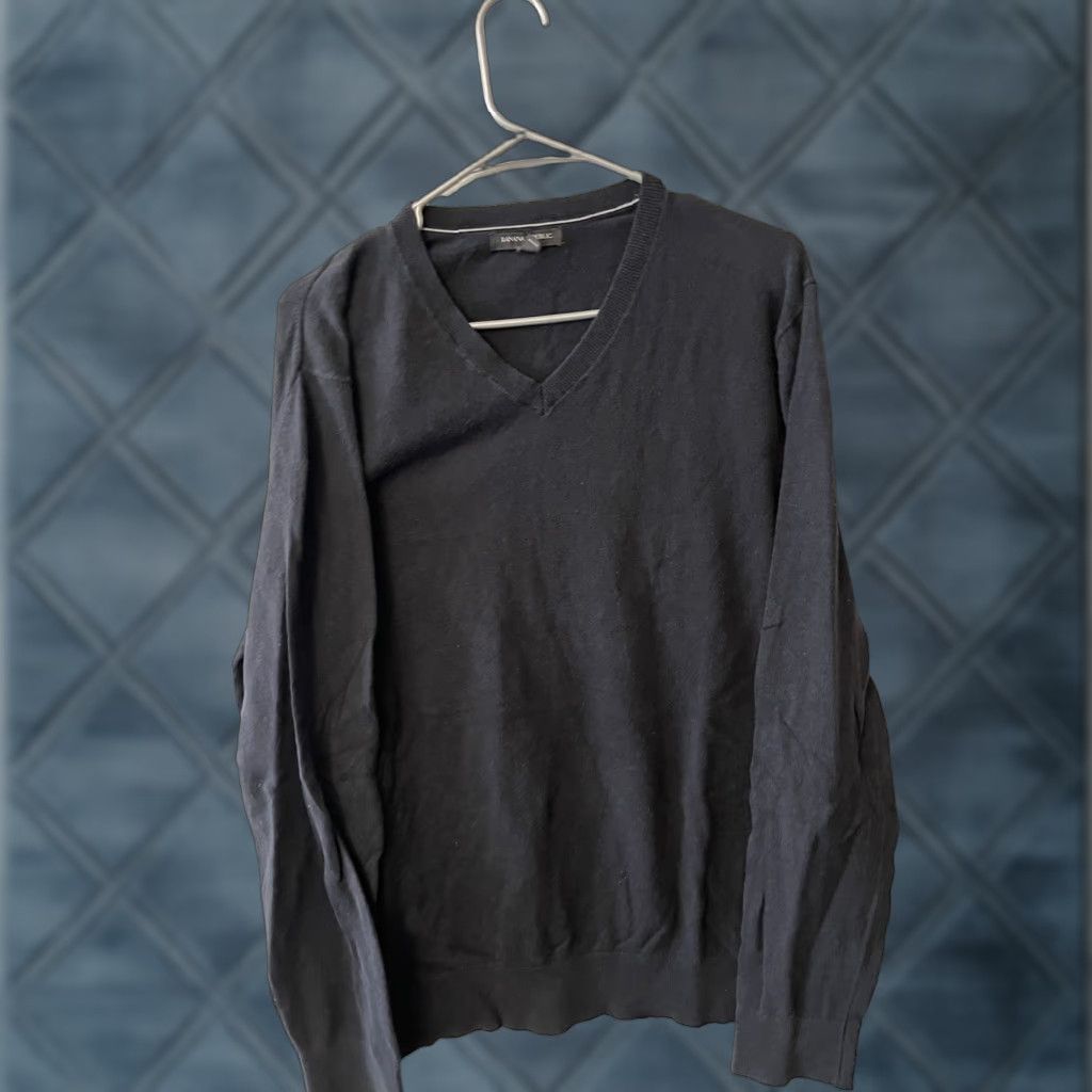 Banana Republic VINTAGE Banana Republic Black Knit V-Neck Pullover Sweater Men's XL Cotton Blend Shirt Pullover Black Mens XL Adult Sweater Size US XL / EU 56 / 4 - 1 Thumbnail