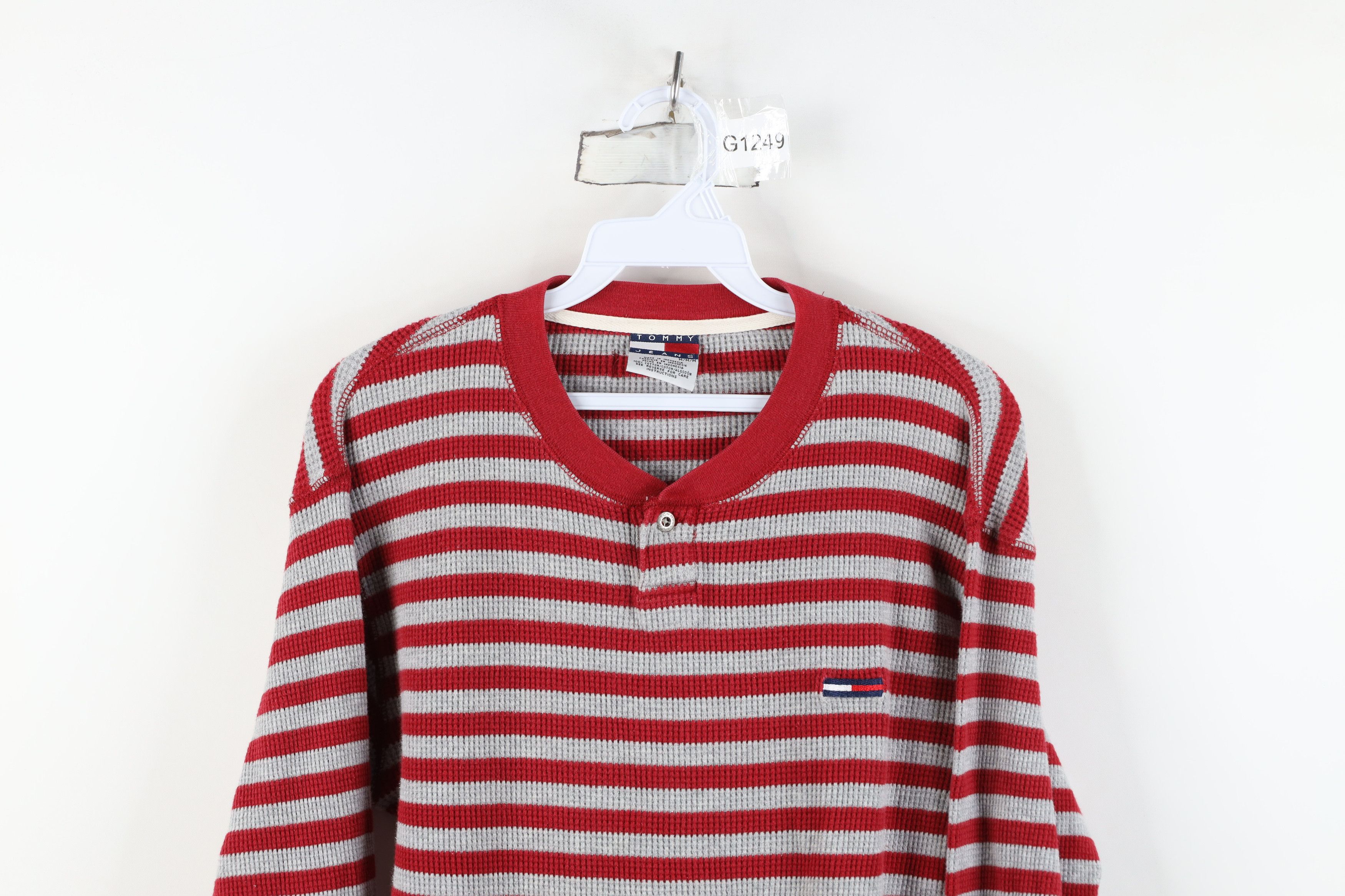 Tommy Hilfiger Vintage 90s Tommy Hilfiger Waffle Knit Henley T-Shirt Size US M / EU 48-50 / 2 - 2 Thumbnail