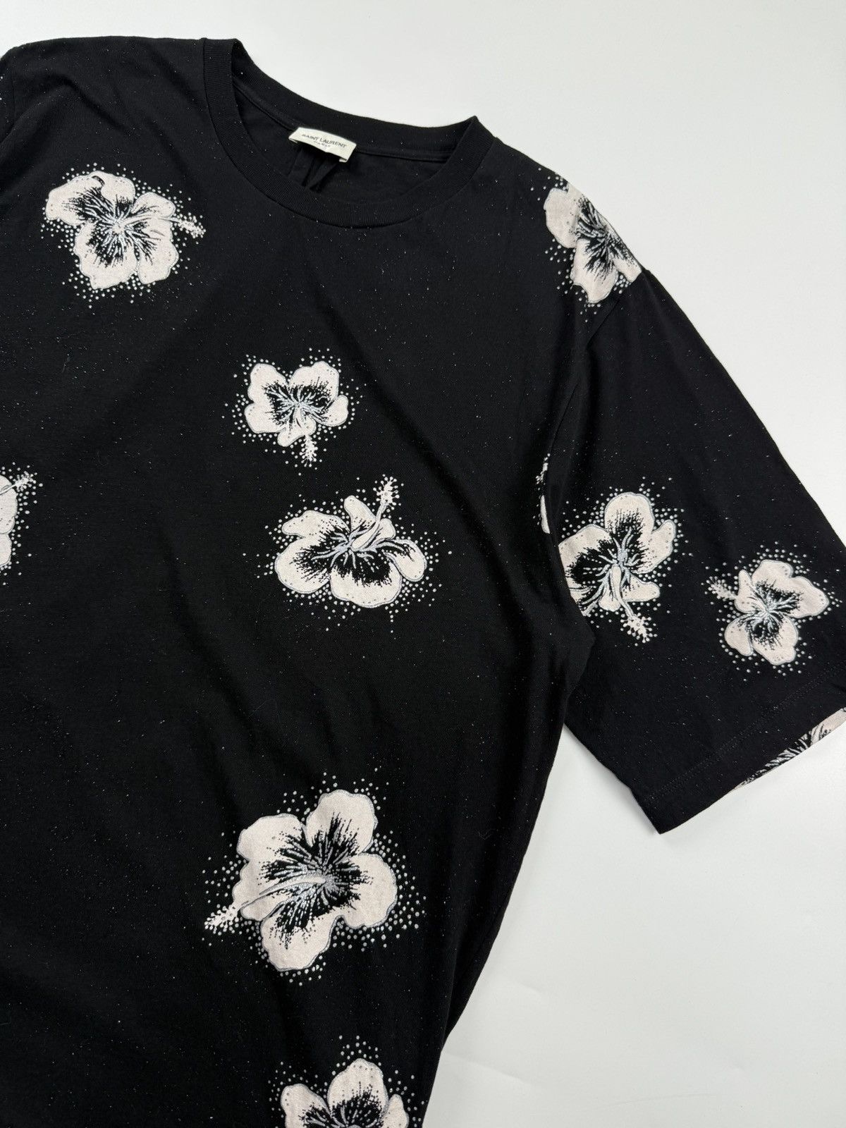 Saint Laurent Paris Saint Laurent Floral Tee Size US L / EU 52-54 / 3 - 5 Thumbnail