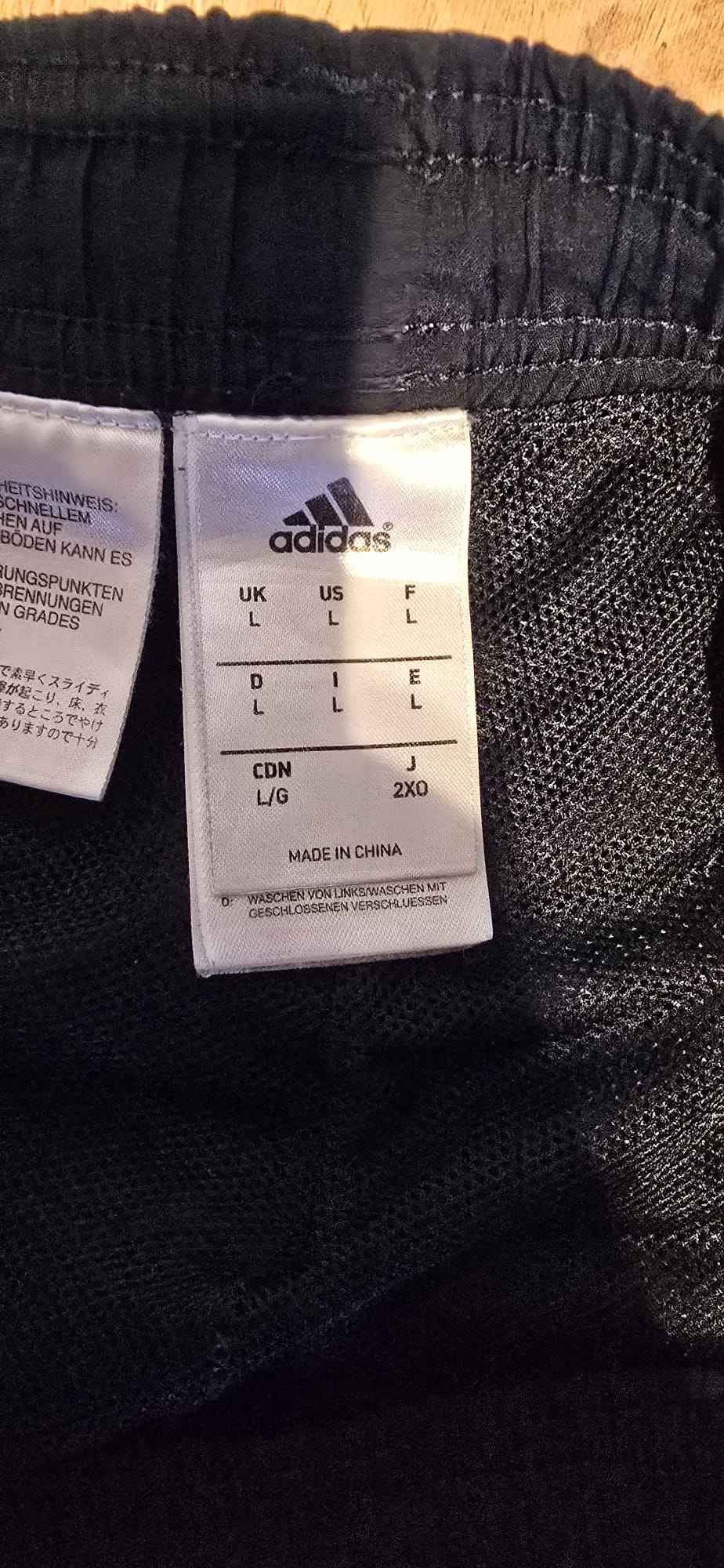 Adidas × Chelsea Soccer × Samsung Adidas x Chelsea x Samsung Size US 34 / EU 50 - 3 Thumbnail