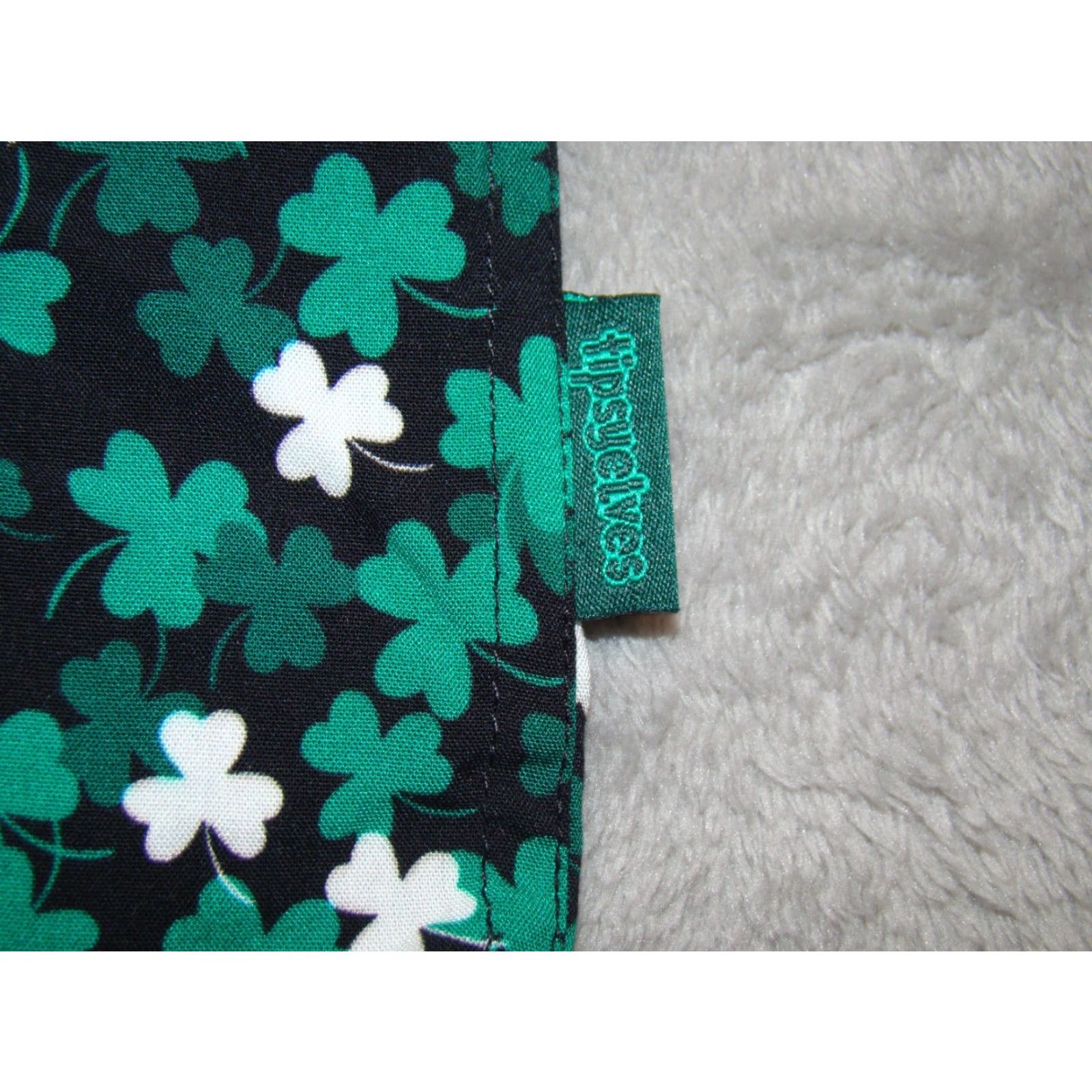 Vintage Tipsy Elves Shirt Main Selling Point: Shamrock Confetti Green Clover Irish St Patrick's Day Button-Up Shirt L Mens Size US L / EU 52-54 / 3 - 6 Thumbnail