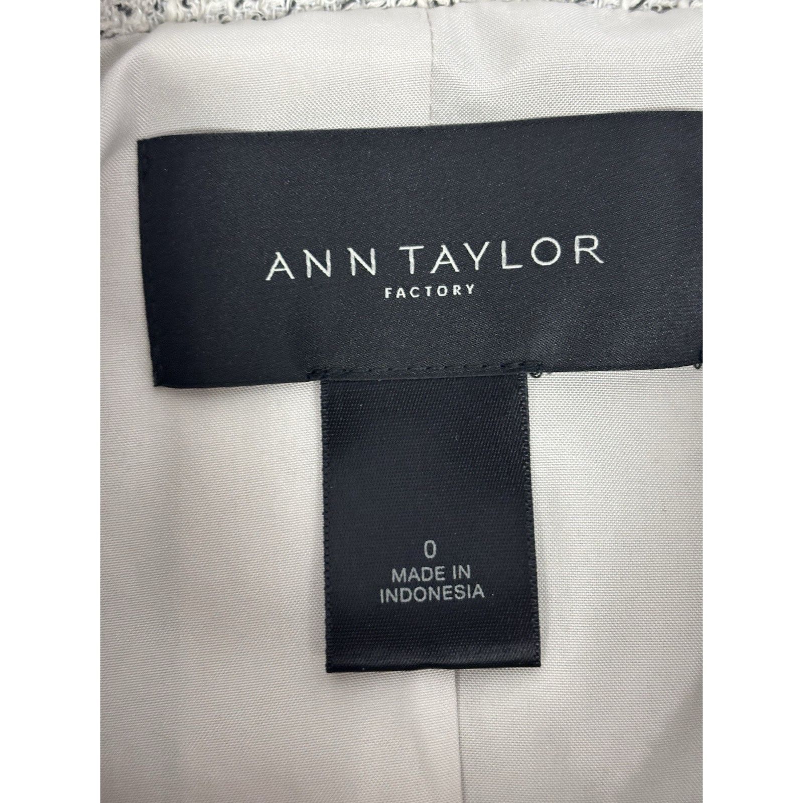 Ann Taylor Ann Taylor Women’s Tweed Jacket Peplum White Black Fleck 0 Size XS / US 0-2 / IT 36-38 - 5 Thumbnail