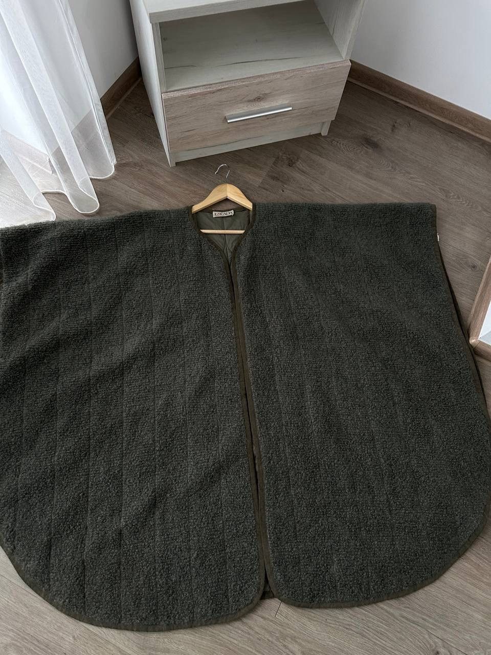 Escada × Vintage Vintage Escada Poncho Green Wool Mohair Big Logo Cardigan Size L / US 10 / IT 46 - 4 Thumbnail