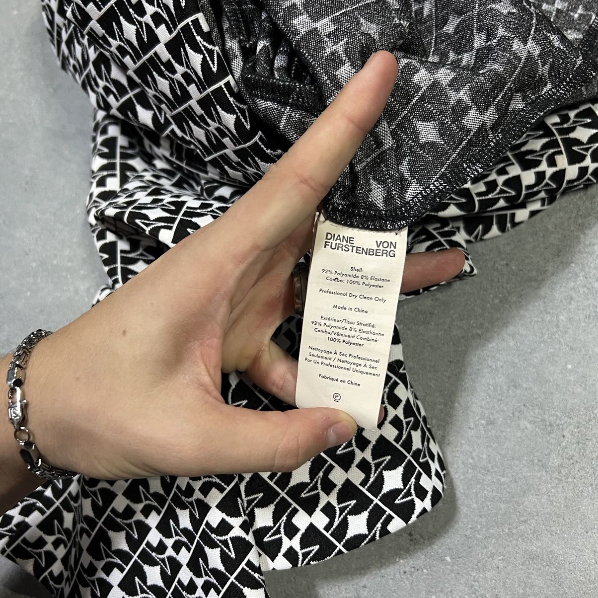 Diane von Furstenberg × Vintage Diane von furstenberg Jersey jacquard minidress Size XXS / US 00 / IT 34 - 8 Thumbnail