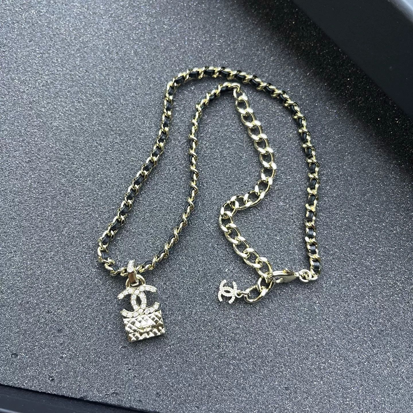Chanel Chanel Gold Double C Bag Pendant Necklace Size ONE SIZE - 1 Thumbnail
