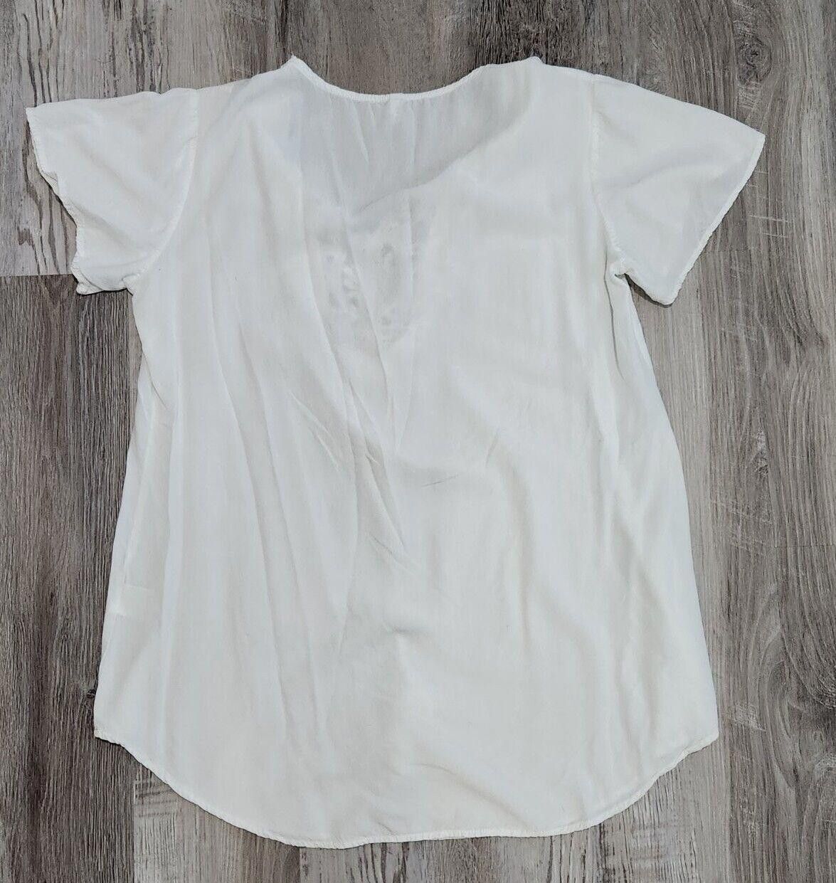 Designer Ekouaer Top Small White Lace Neck Blouse Boho V Neck tunic Size S / US 4 / IT 40 - 2 Thumbnail
