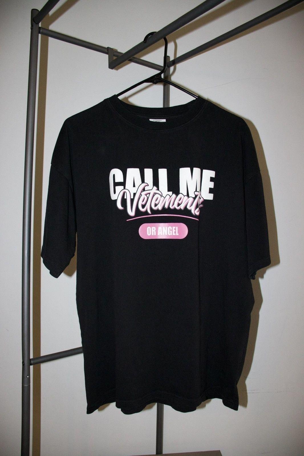 Designer CALL ME VETEMENTS TSHIRT Size US S / EU 44-46 / 1 - 1 Thumbnail