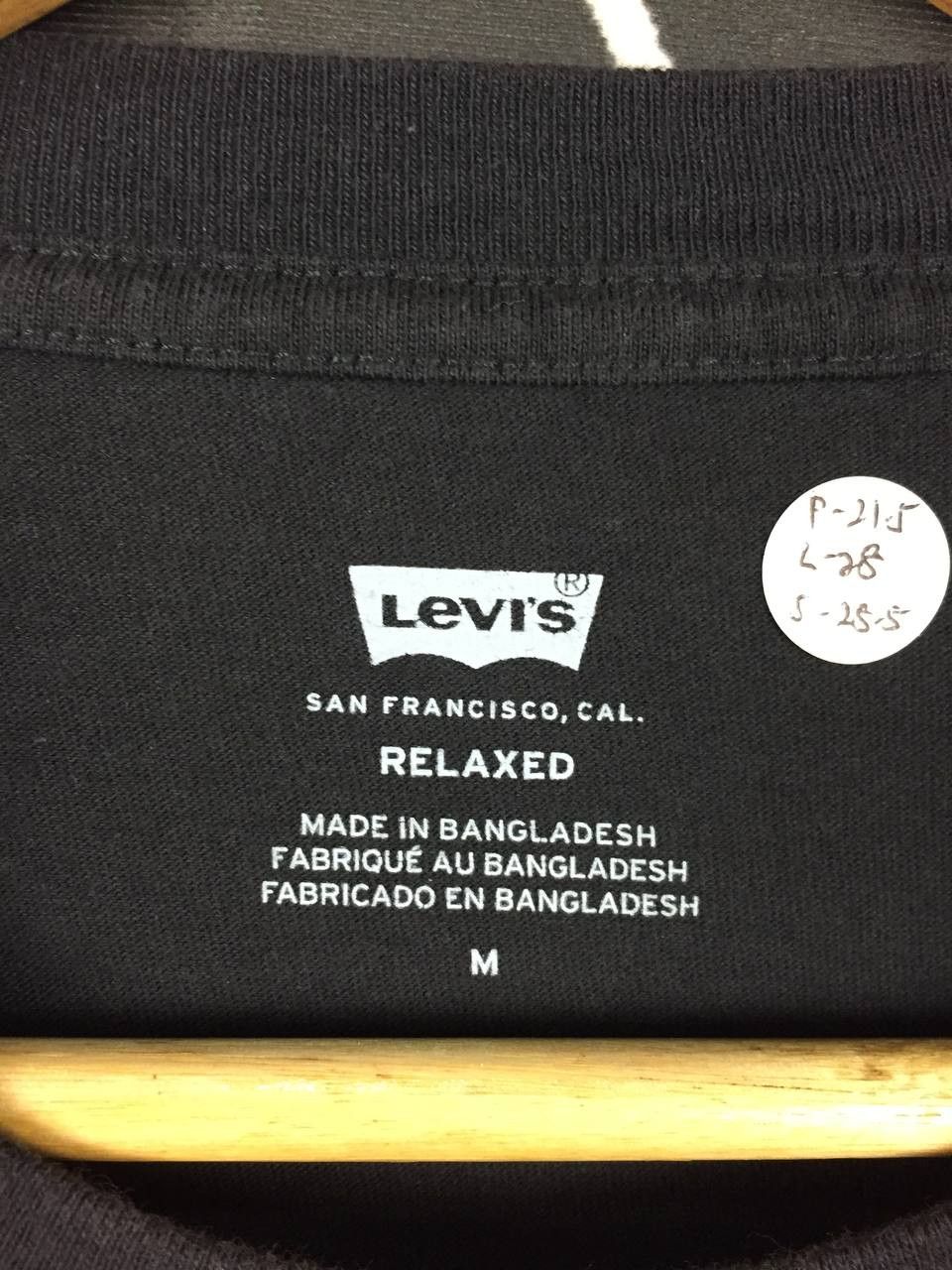 Levi's Levi Strauss & Co. Cowboys Shirt Tail Longsleeve Graphic Tee Size US M / EU 48-50 / 2 - 12 Thumbnail