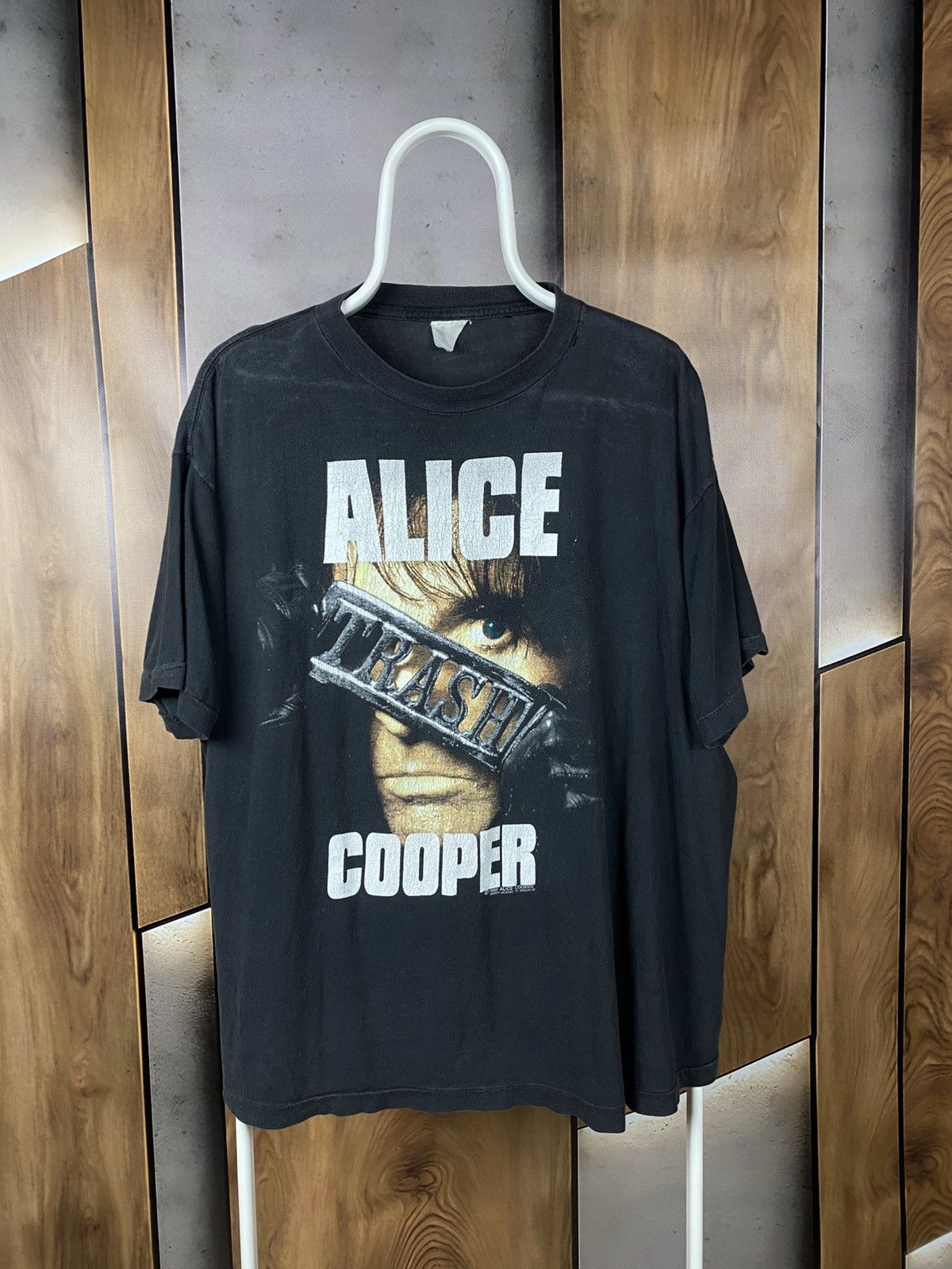 Band Tees 🎸Vintage 1989 T-Shirt Alice Cooper Trash VTG Rock Band Tee🎸 Size US XL / EU 56 / 4 - 1 Thumbnail