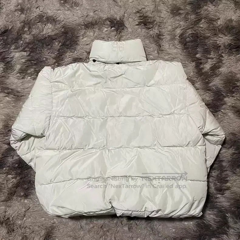 Balenciaga Balenciaga Solid-color cocoon-shaped puffer jacket with do Size US S / EU 44-46 / 1 - 2 Thumbnail