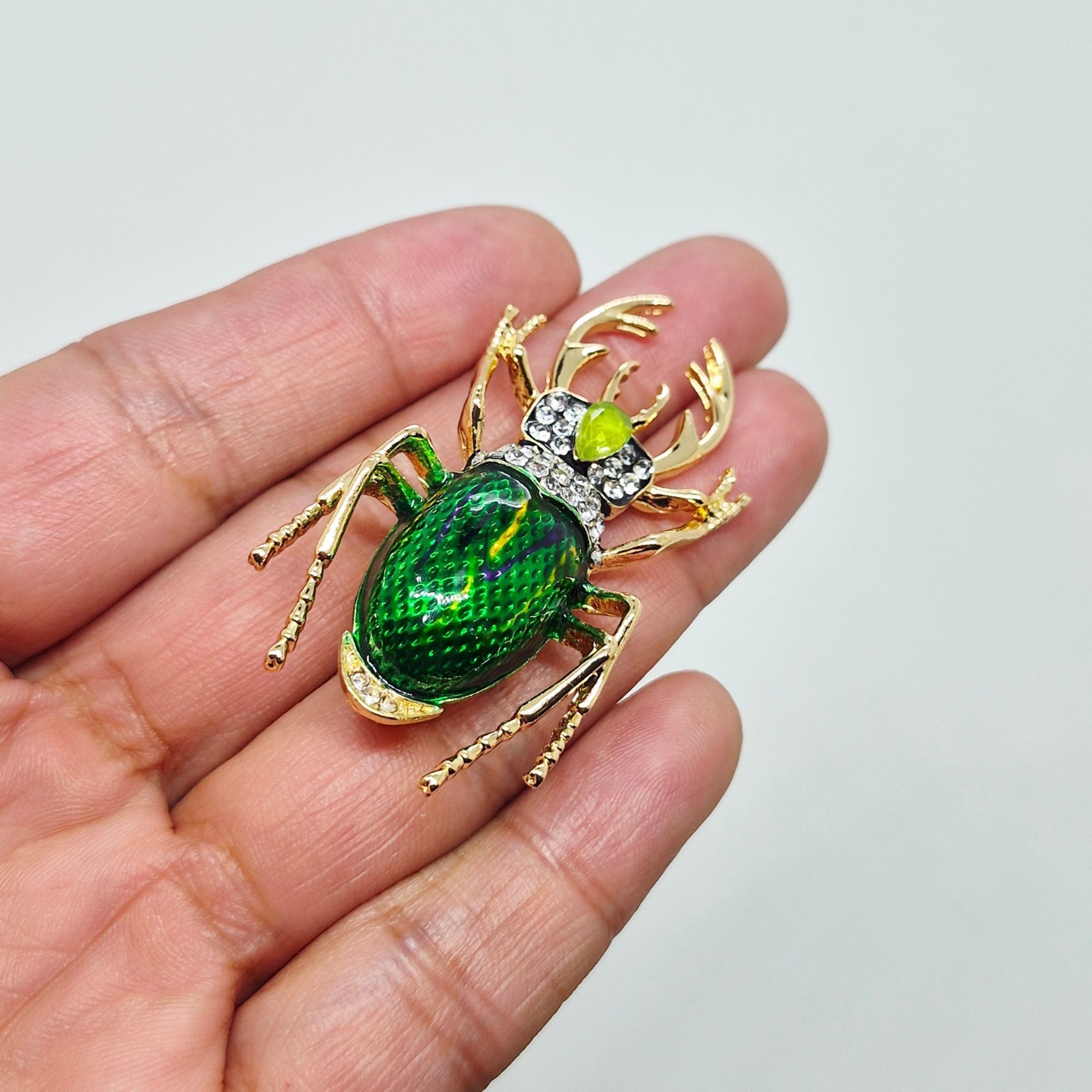 Other ⭐Emerald Green Enamel Beetle Insect Brooch Pin Sparkly Rhine Size ONE SIZE - 3 Thumbnail