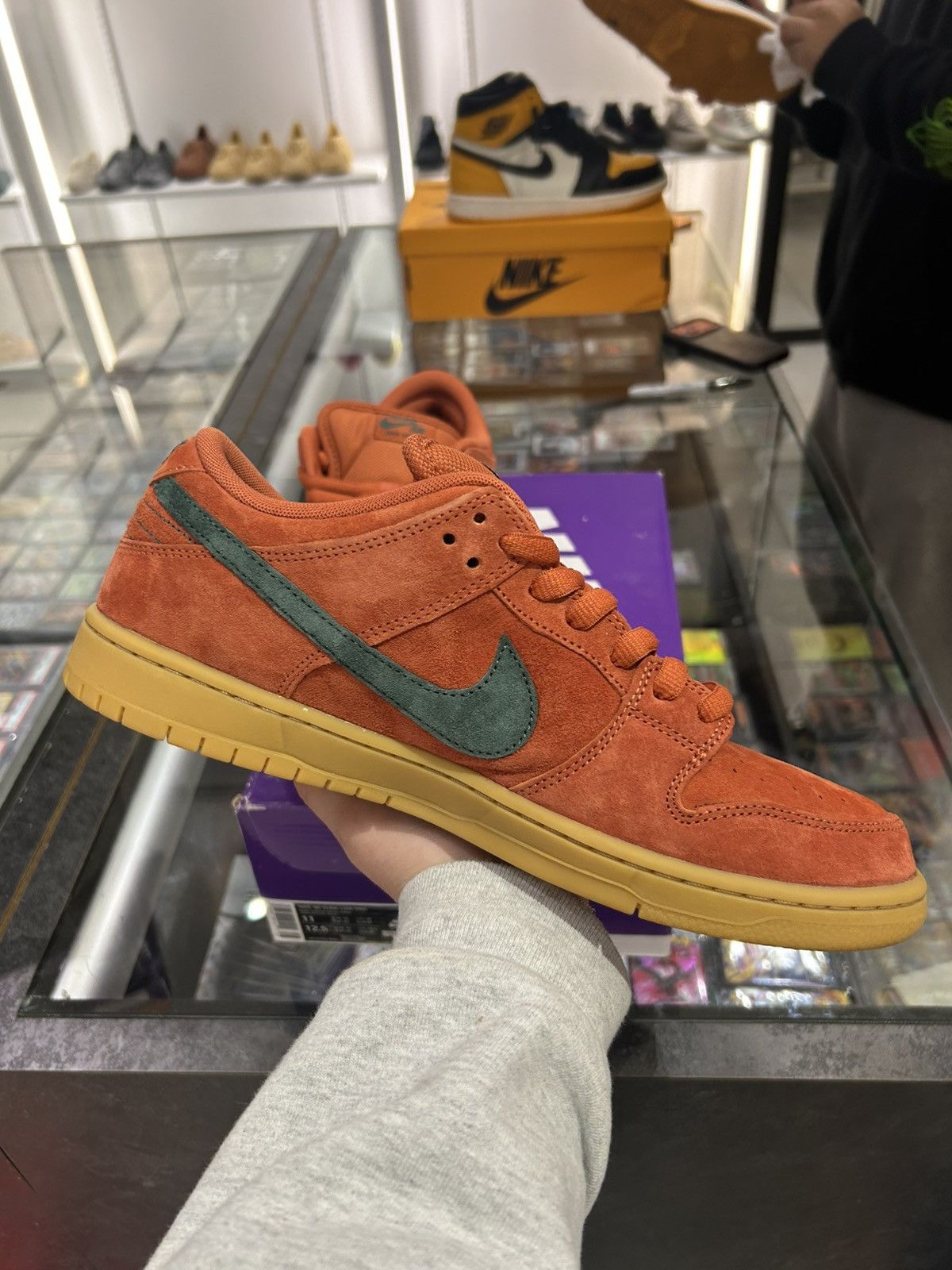 Nike Nike SB Dunk Low Burnt Sunrise Size US 11 / EU 44 - 4 Thumbnail