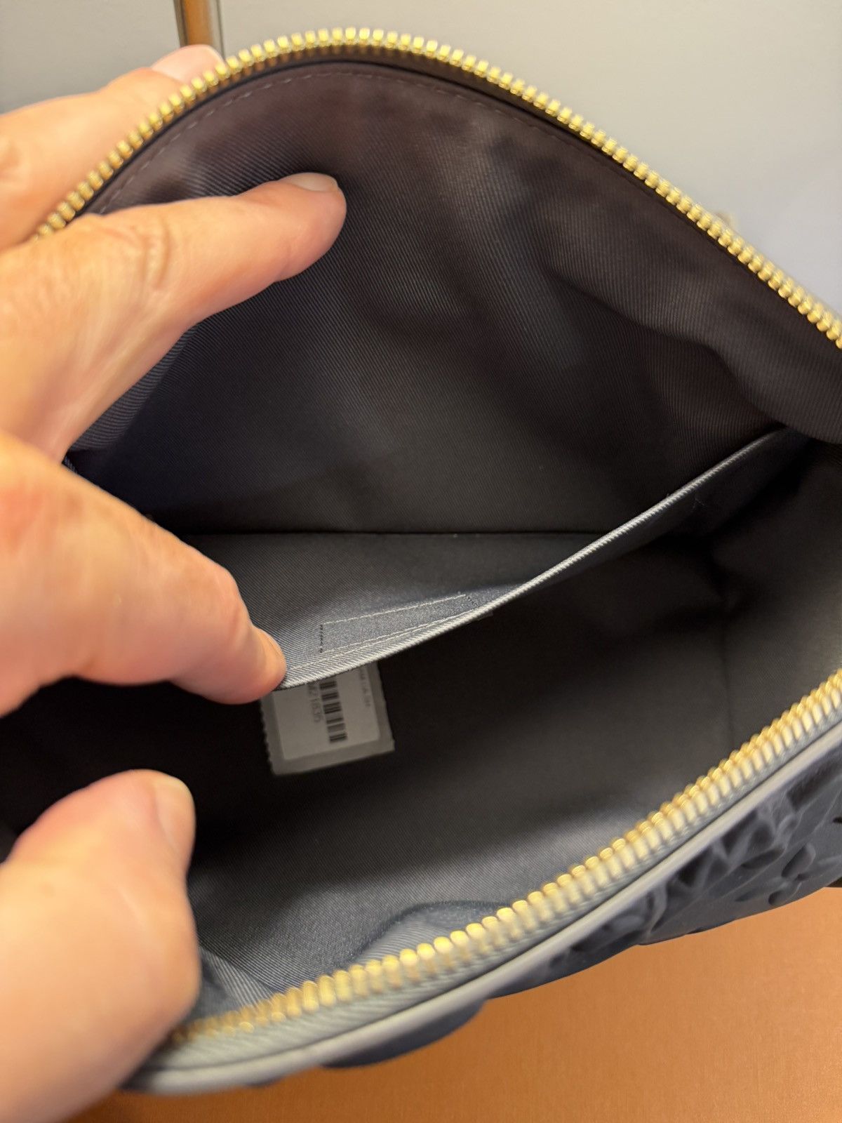 Louis Vuitton Louis Vuitton City Keepall Size ONE SIZE - 12 Thumbnail