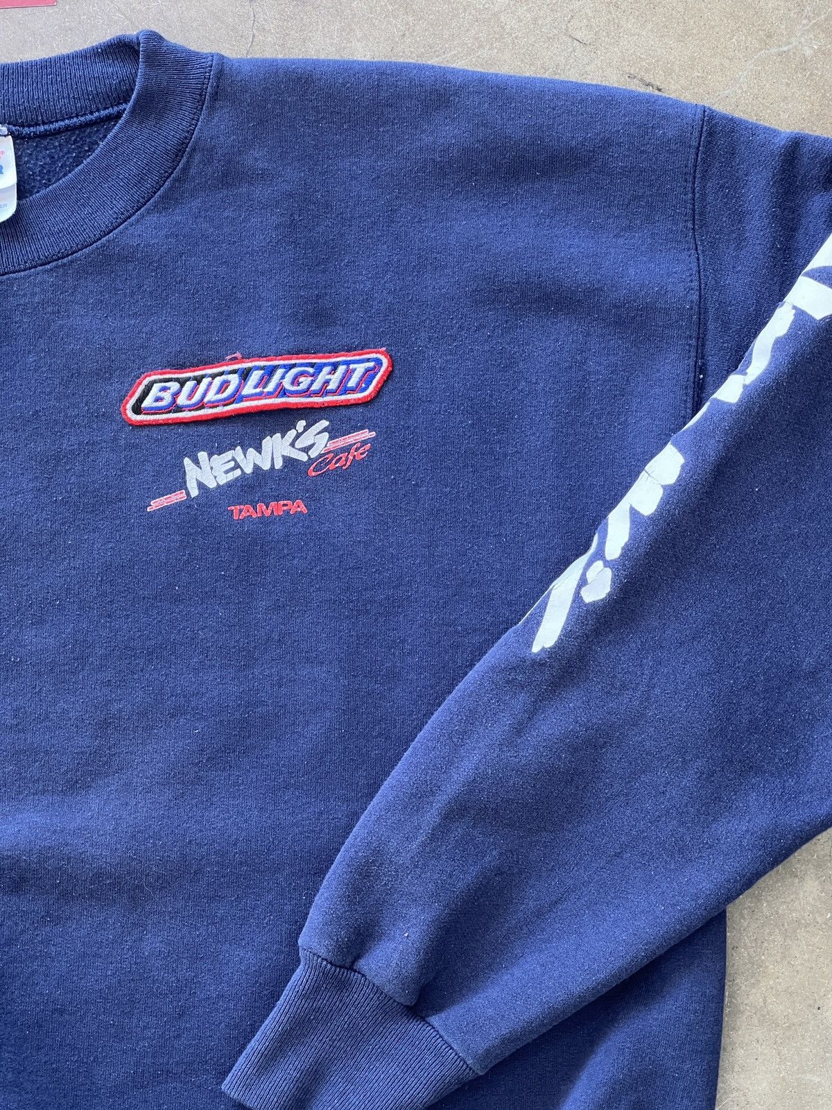 Vintage Vintage Bud Light Newk's Cafe Tampa Vacation Tee Large Size US L / EU 52-54 / 3 - 6 Thumbnail