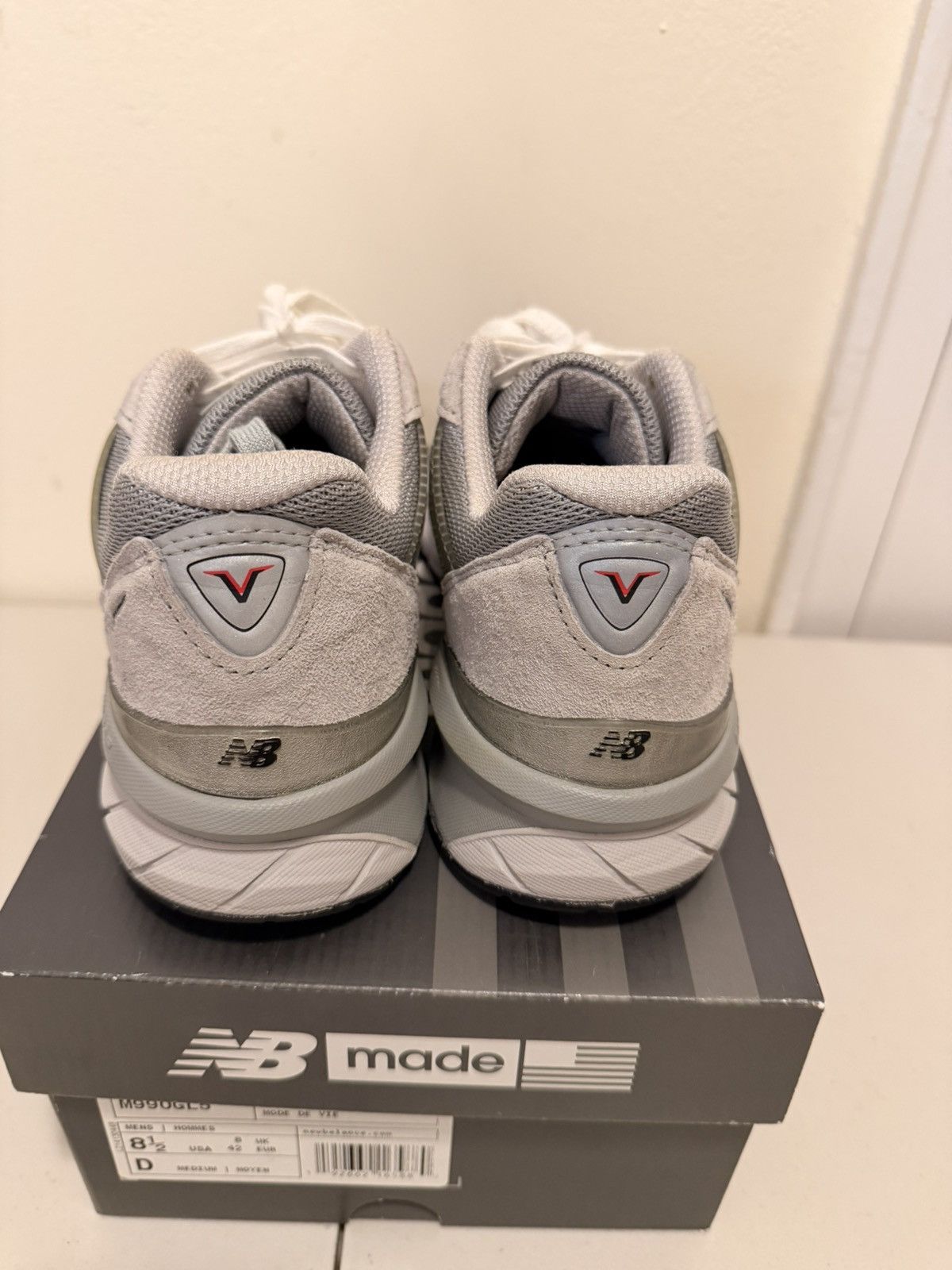 New Balance New Balance 990v5 Made in USA Grey Size 8.5 men Size US 8.5 / EU 41-42 - 4 Thumbnail