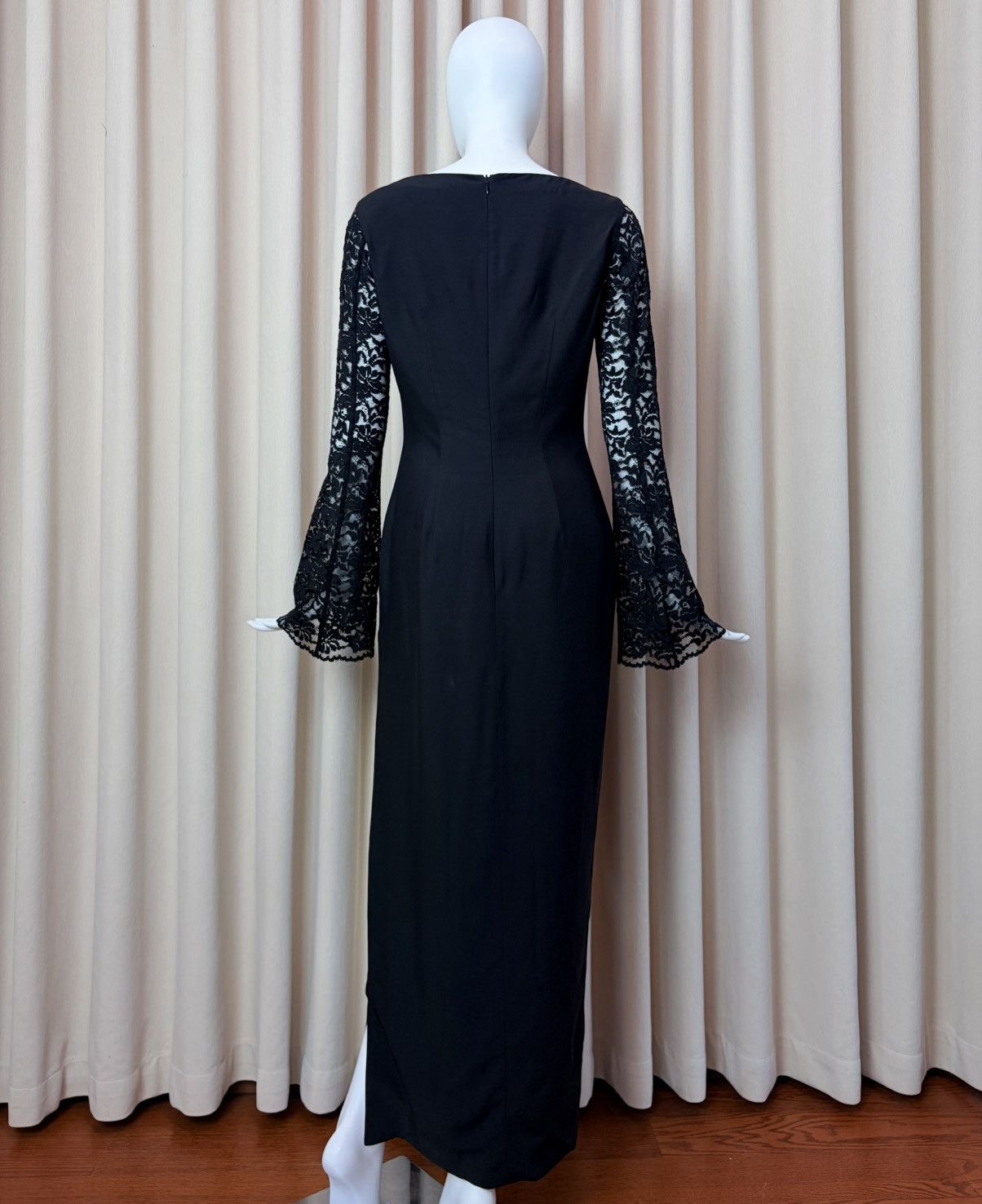 Dolce & Gabbana Vintage Dolce & Gabbana Black Lace Evening Gown Size M / US 6-8 / IT 42-44 - 4 Thumbnail