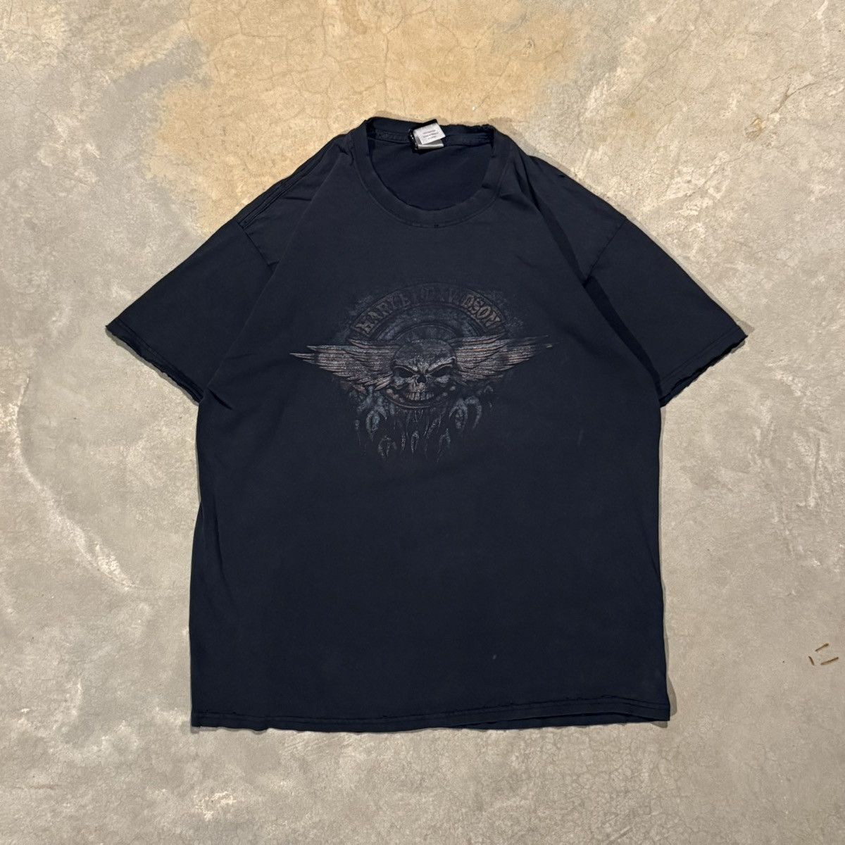 Harley Davidson 2000s Harley Davidson Thrashed Faded Skull Tee ERD Grunge Size US XL / EU 56 / 4 - 1 Thumbnail