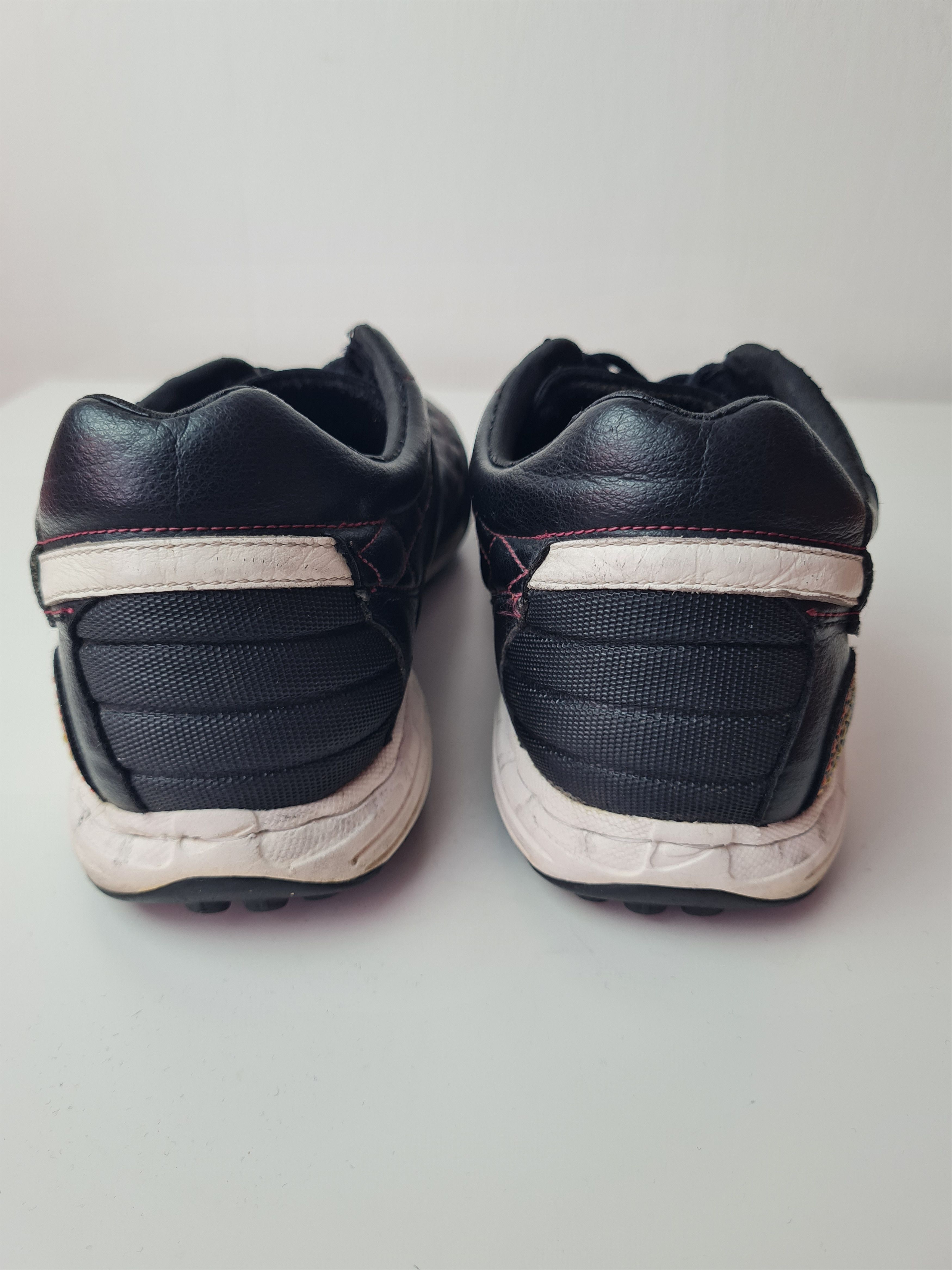 Nike Football Soccer Nike Tiempo R10 Ronaldinho Dois TF Indor Size US 8.5 / EU 41-42 - 10 Thumbnail