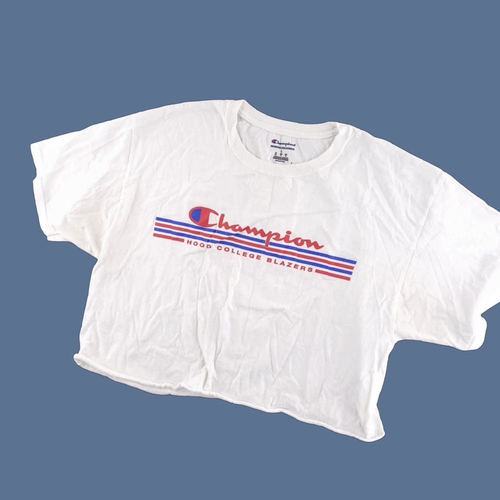 Champion Champion Shirt Womens Large White Cropped Oversize T-Shirt Crew Neck Size L / US 10 / IT 46 - 1 Thumbnail