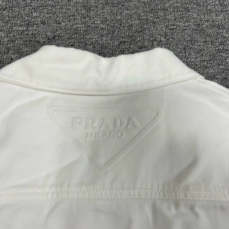 Prada Prada Triangle logo on the back, short-sleeved shirt 2502-N Size US S / EU 44-46 / 1 - 5 Thumbnail