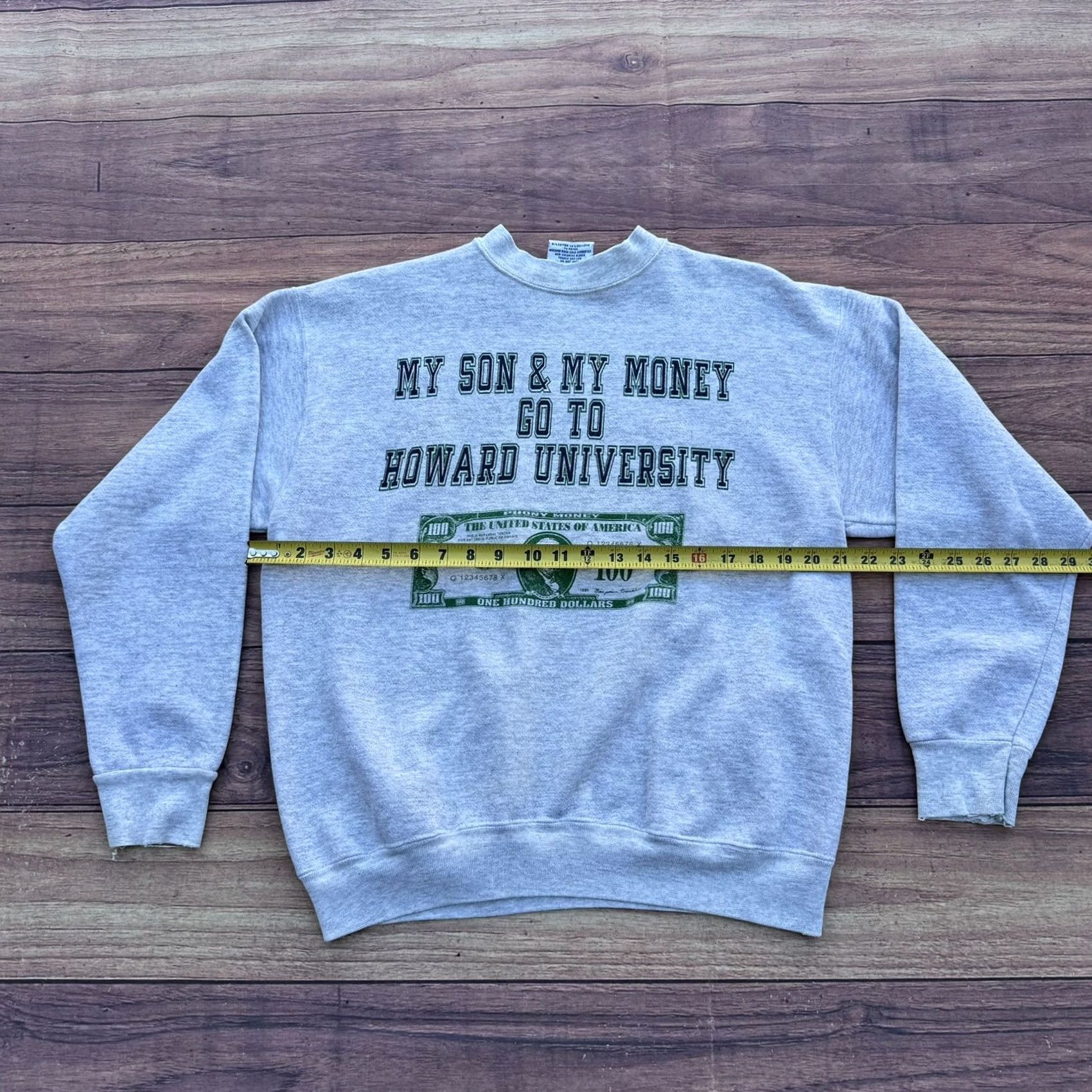 Velva Sheen VINTAGE Velva Sheen Crewneck Sweatshirt Men Large Gray USA 90s College Howard University HBCU Shirt Pullover Classic Fashion Size US L / EU 52-54 / 3 - 4 Thumbnail