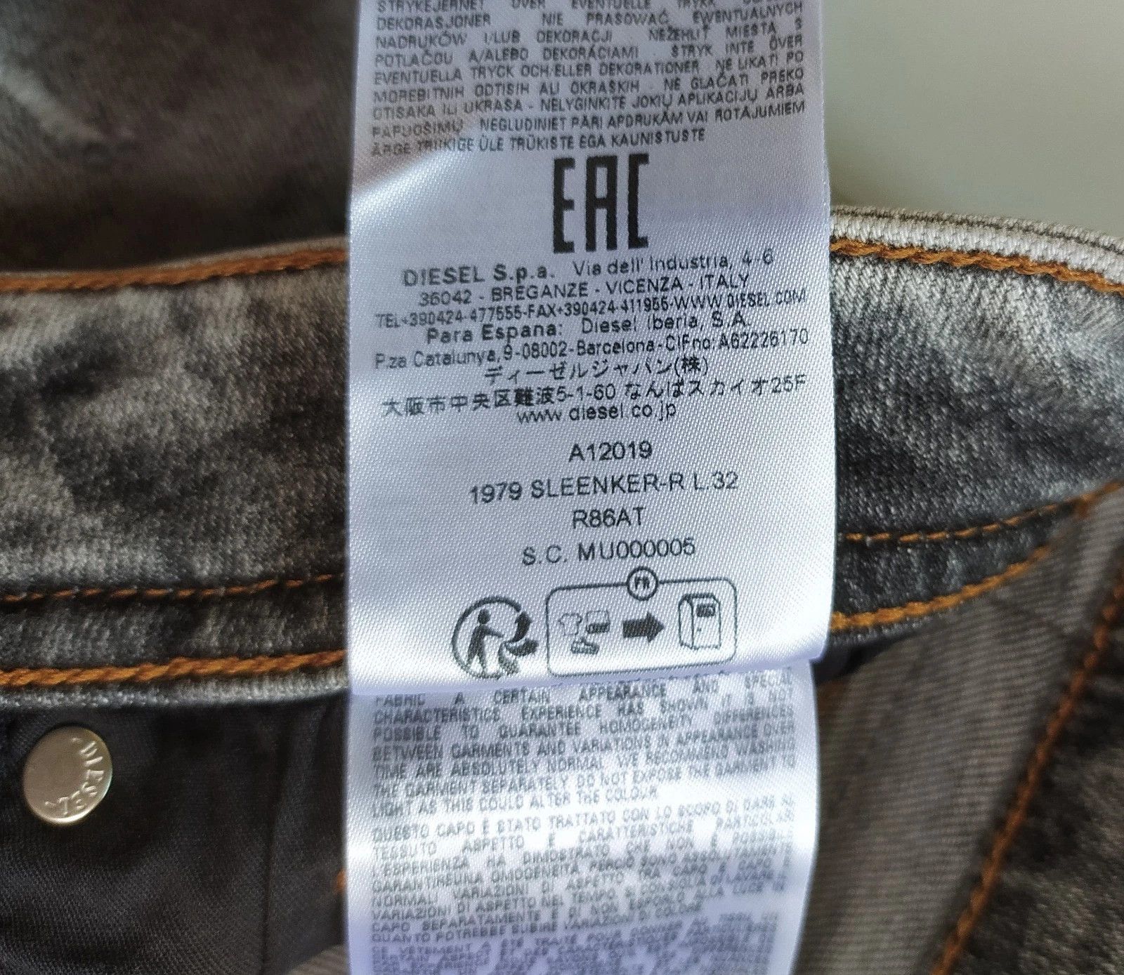 Diesel Diesel 1979 SLEENKER-R L.32 MENS JEANS SLTP/9749 Size US 30 / EU 46 - 10 Thumbnail