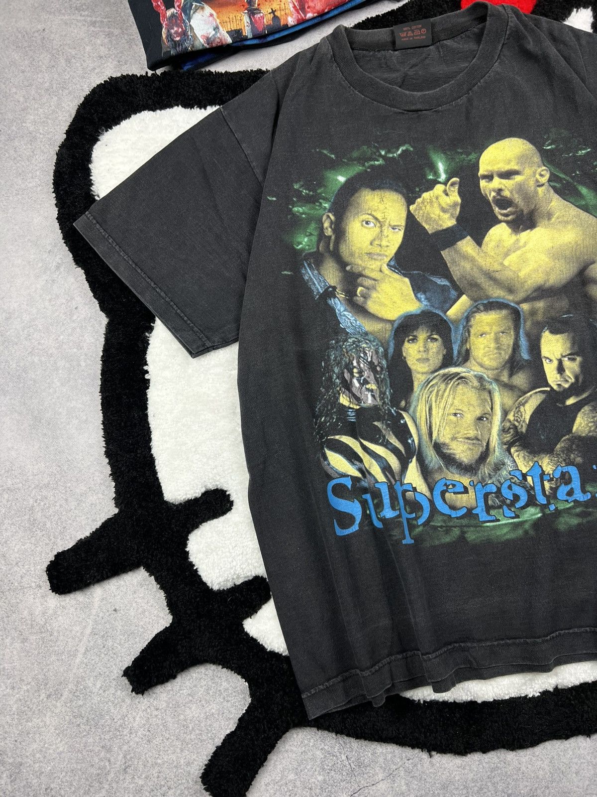 Band Tees Vintage WWE Wrestling Superstars 2000 Faded Y2K Tee Shirt Size US L / EU 52-54 / 3 - 2 Thumbnail