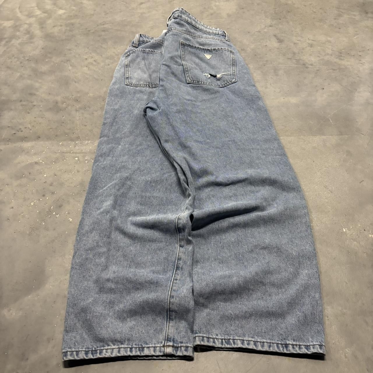 Japanese Brand × Vintage Crazy Vintage Y2K/2000s Light Wash Distressed Streetwear Denim Jeans! Size US 31 - 4 Thumbnail