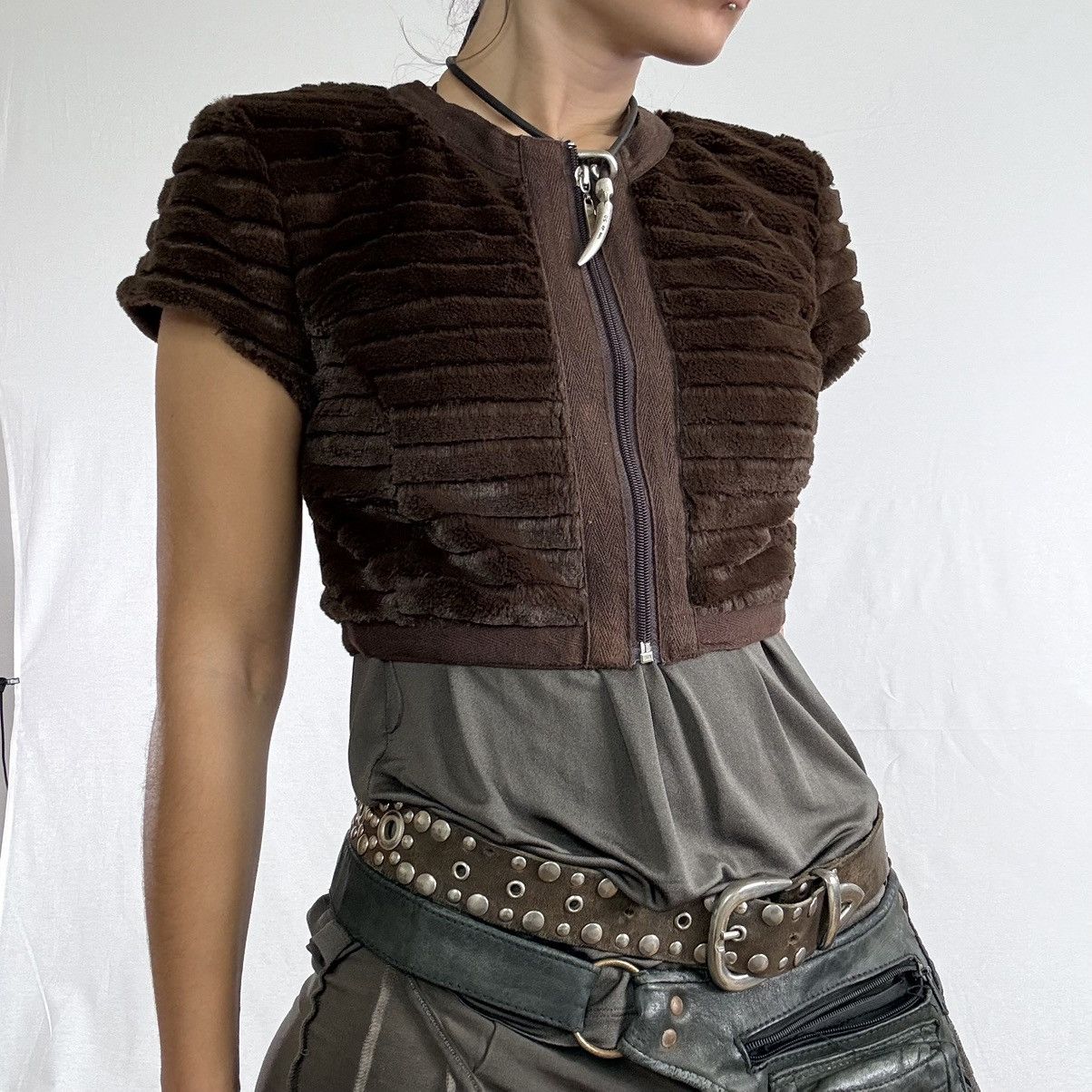 Other Faux fur cropped bolero brown textured shrug with zip front Size S / US 4 / IT 40 - 1 Thumbnail